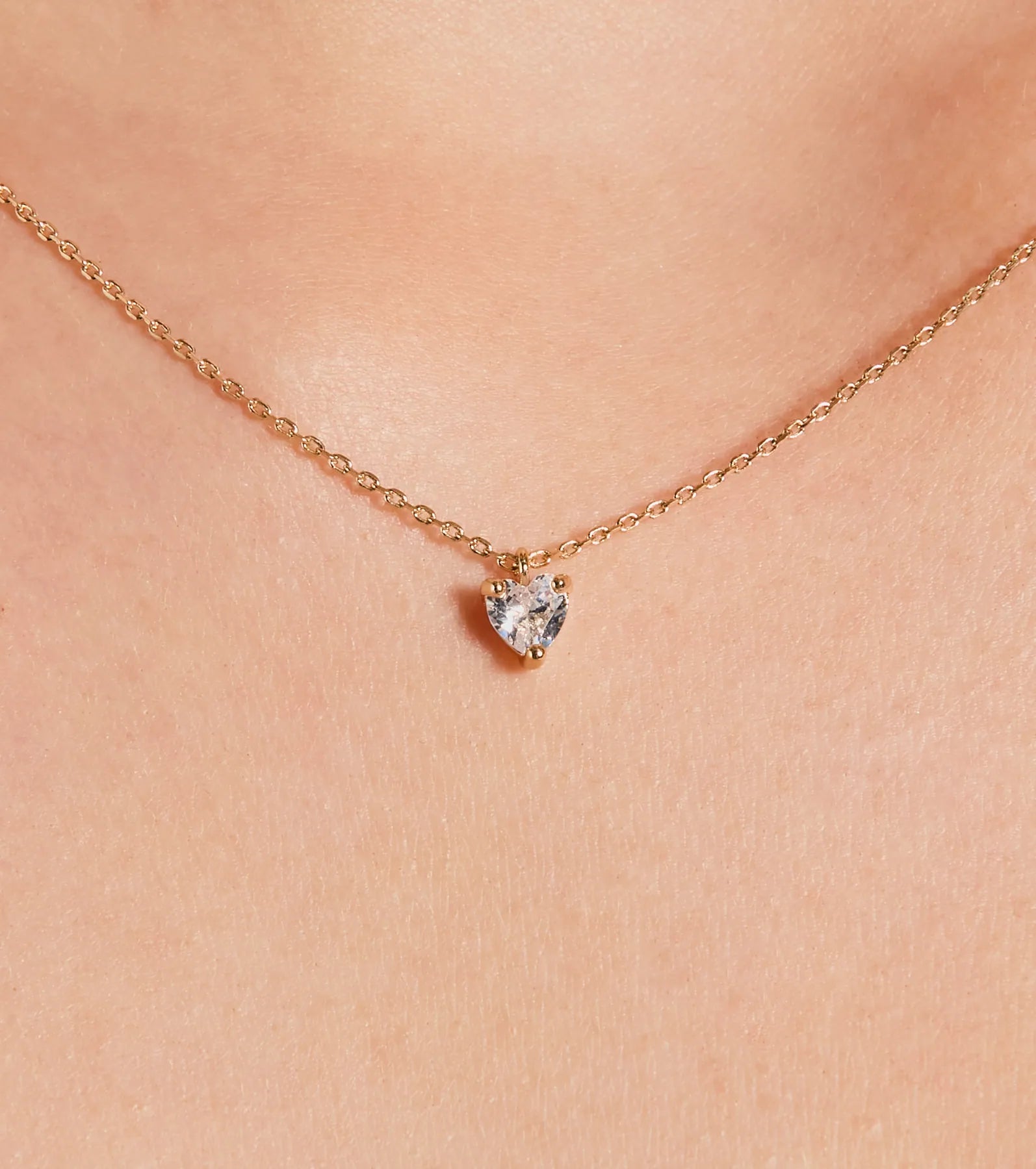 Dainty Shine Cubic Zirconia Heart Pendant Necklace