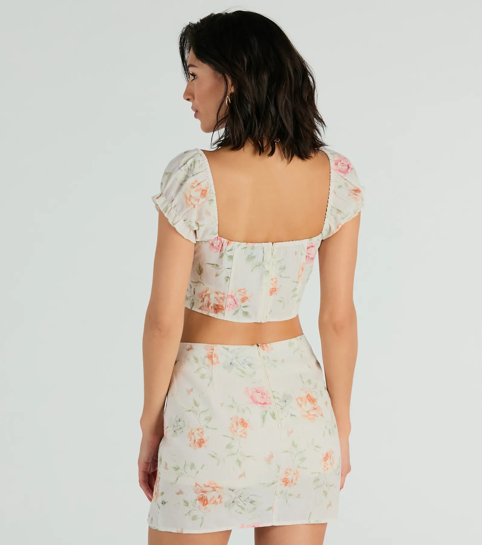 Prettiest Vibe Puff Sleeve Floral Woven Crop Top