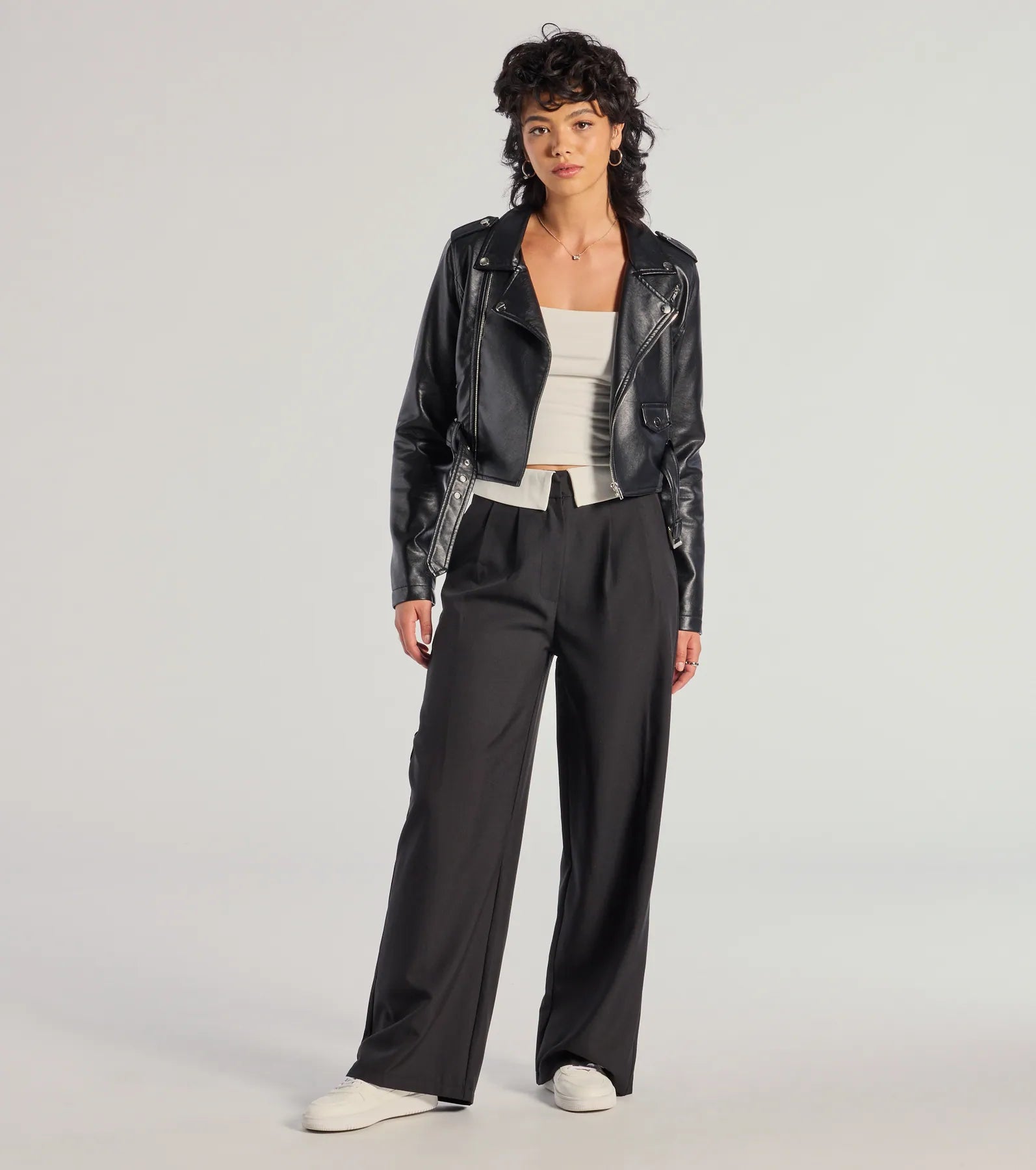 First Look Contrast Wide-Leg Pants