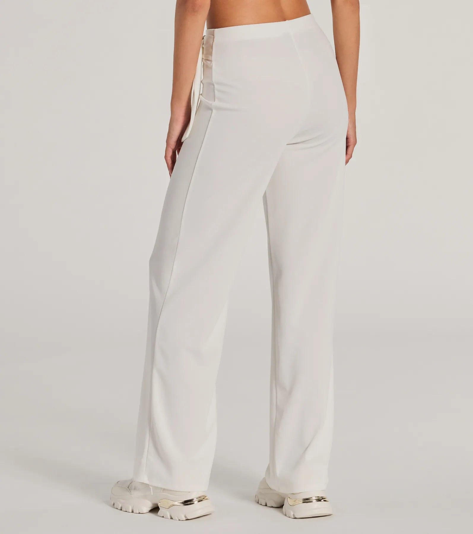 With Confidence High-Rise Straight-Leg Crepe Pants