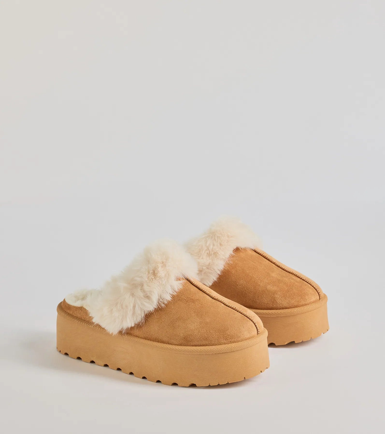 Cozy Mode Faux Fur Lined Platform Slippers