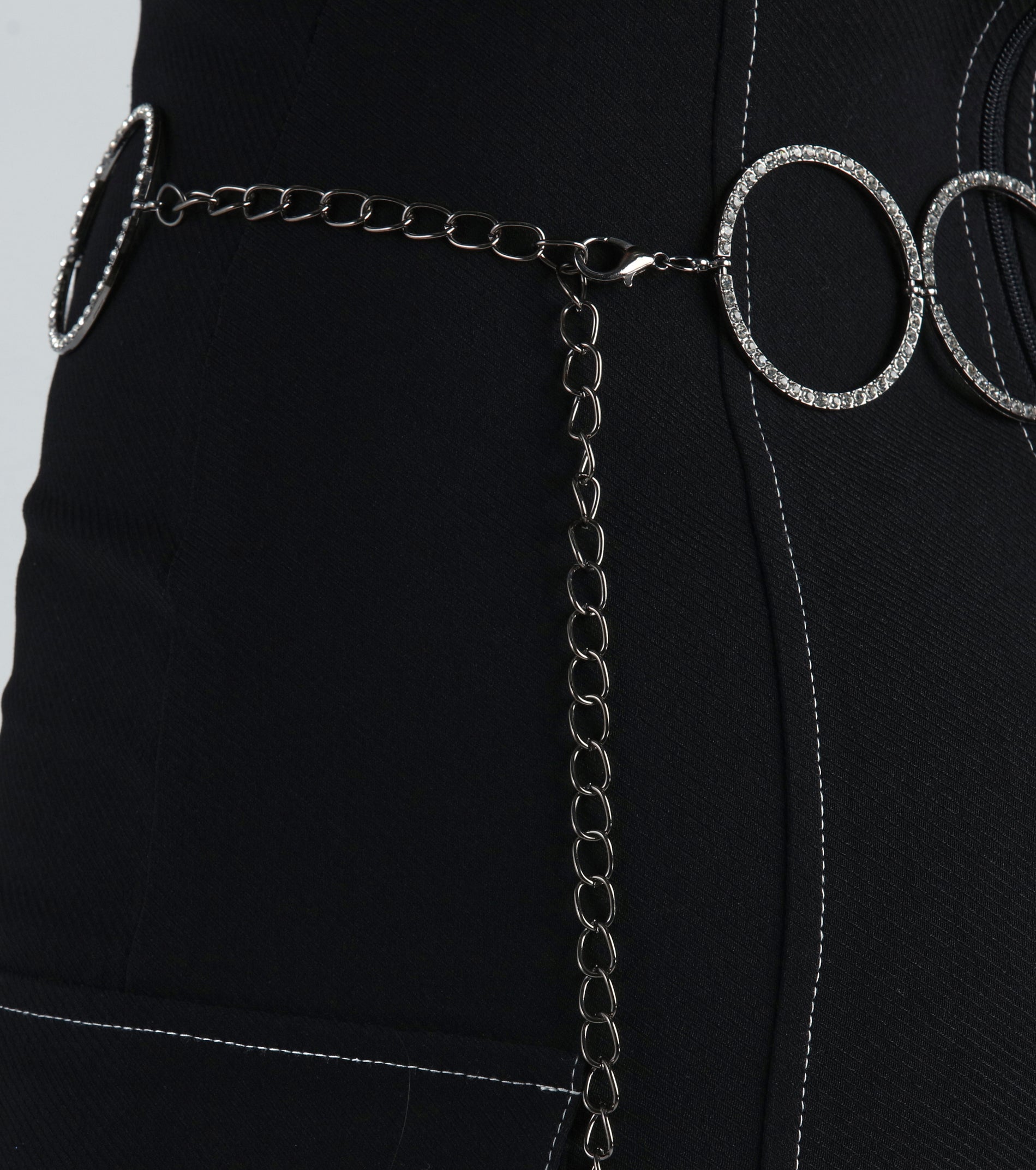 Trendy Glitz Rhinestone O-Ring Chain Belt