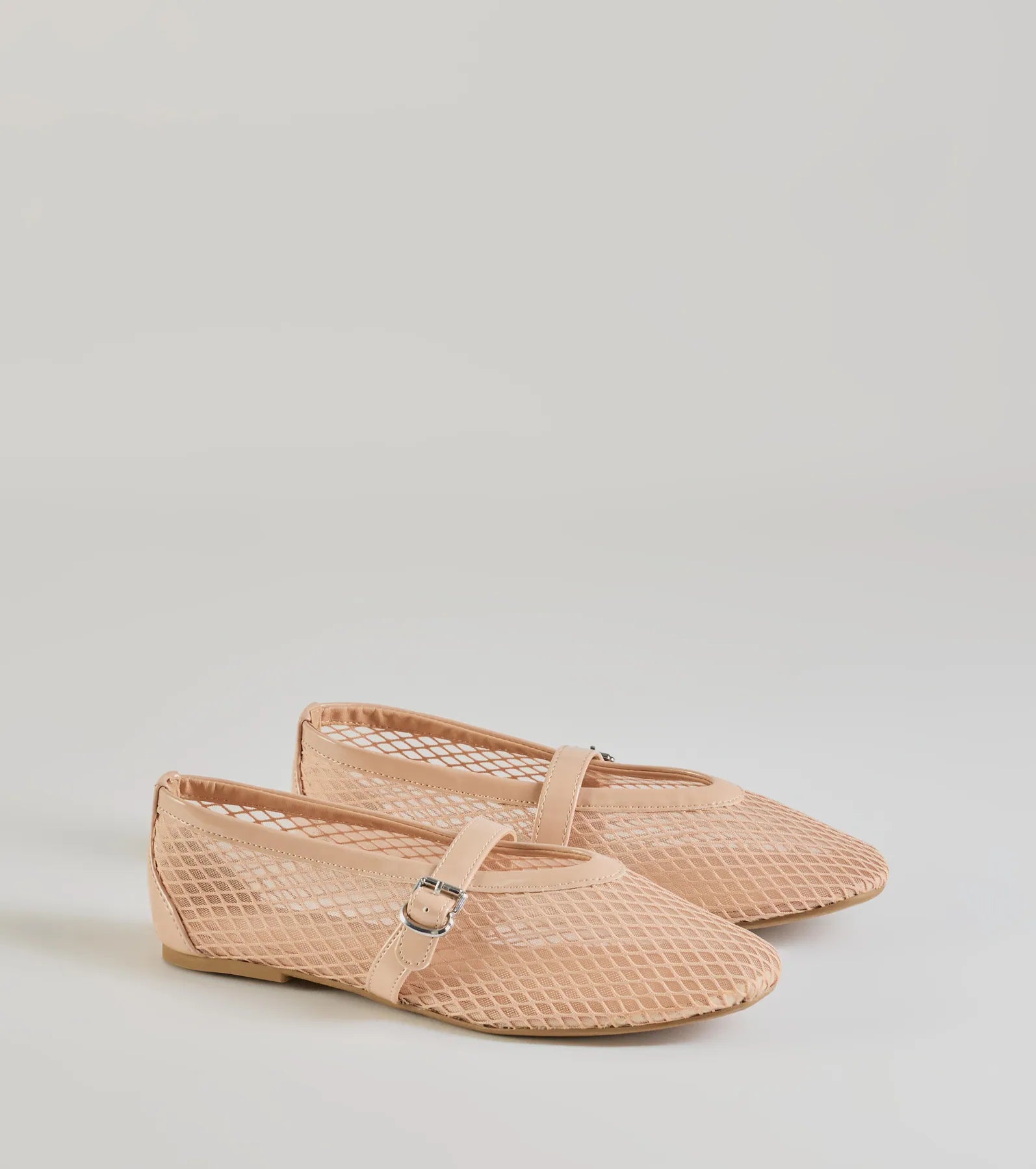 Stylish It-Girl Fishnet Ballet Flats