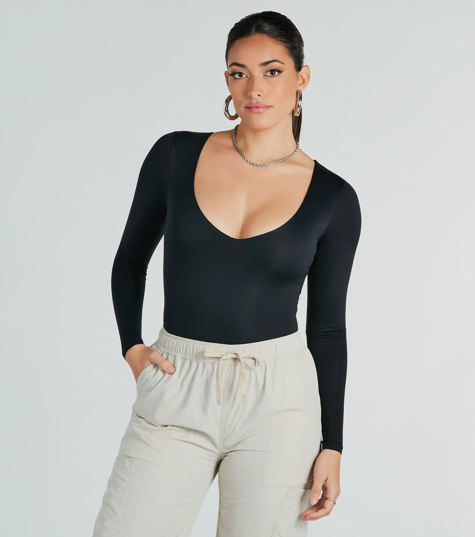 Smooth Silhouette V-Neck Long Sleeve Bodysuit