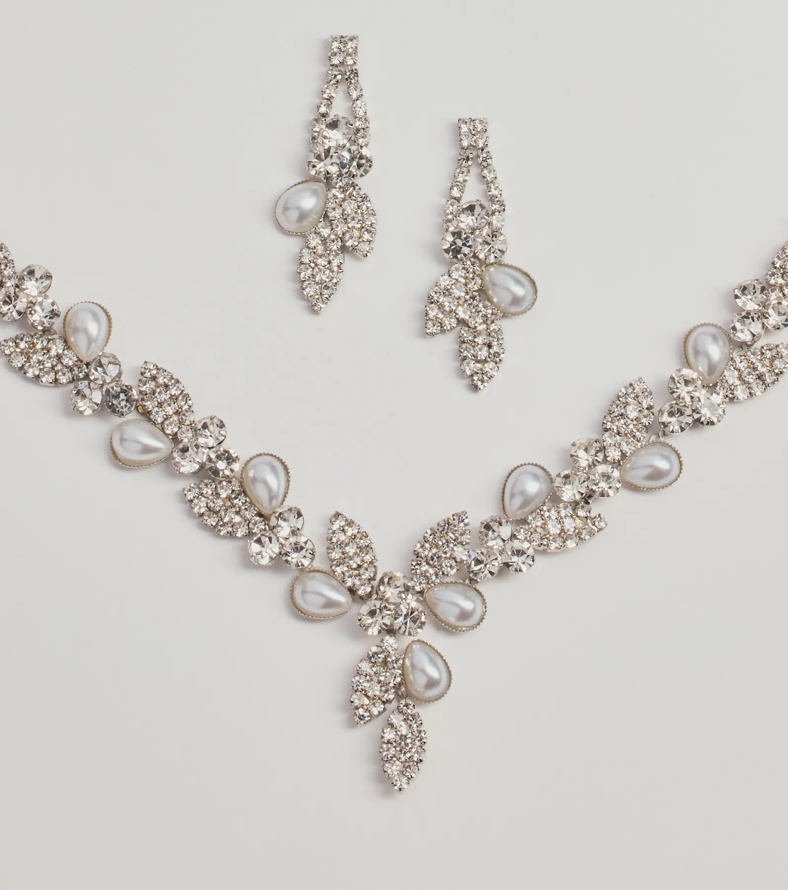 Time To Shine Faux Pearl And Teardrop Rhinestone Necklace Set