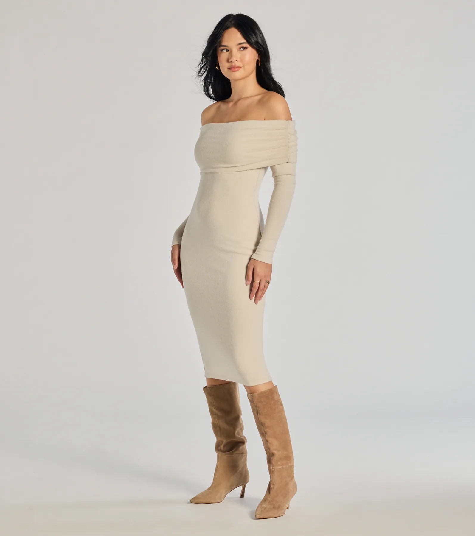 Casually Classic Long Sleeve Midi Dress