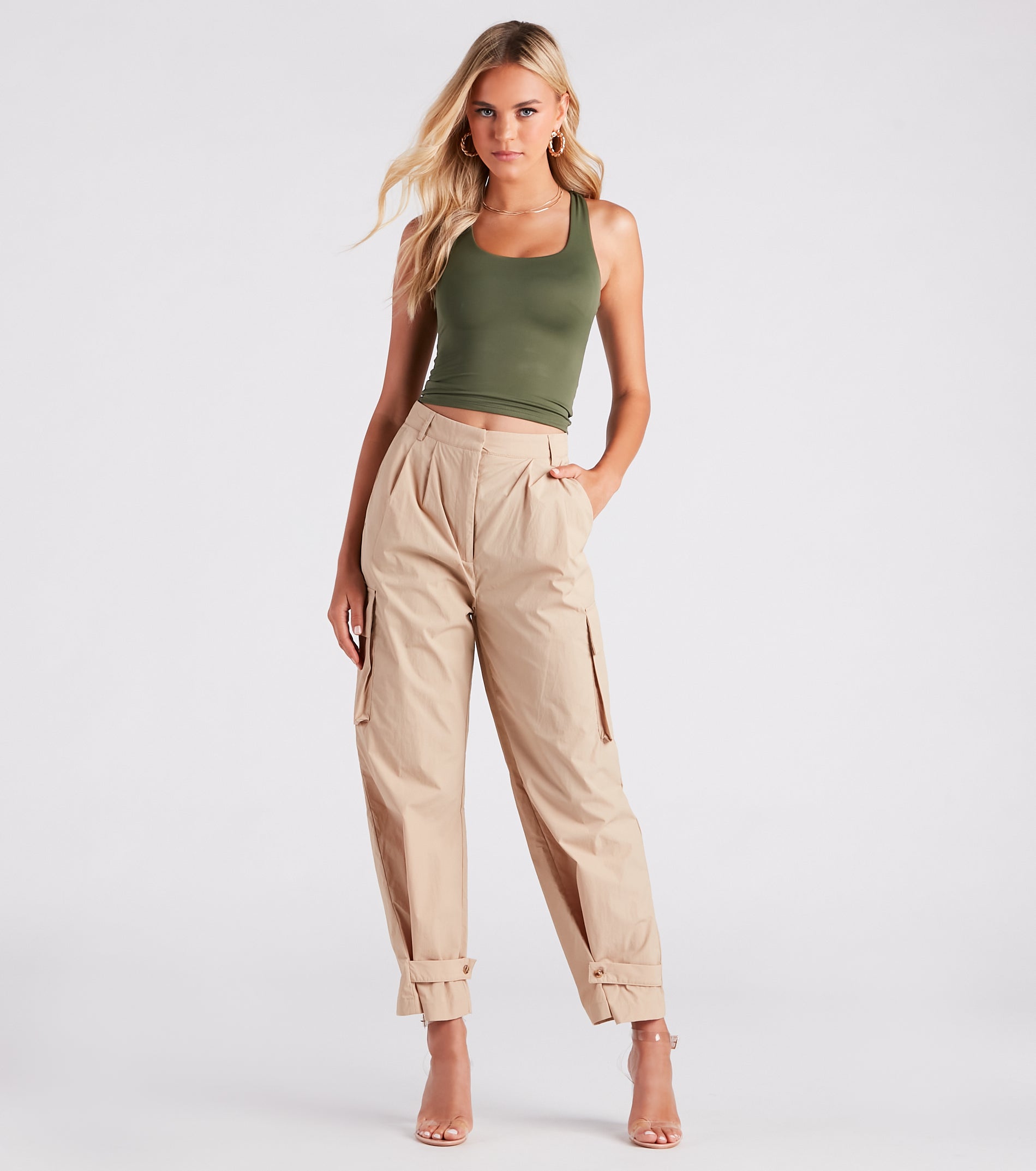 Weekend Style High-Rise Cargo Pants