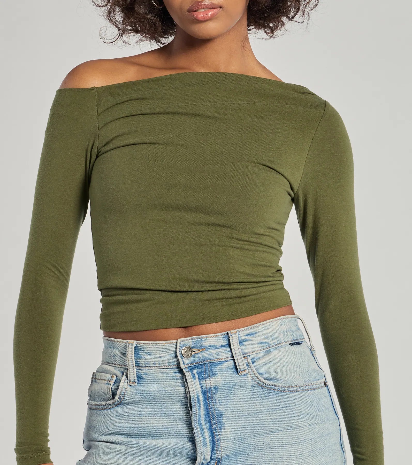 Chic Detail Off-Shoulder Long Sleeve Top