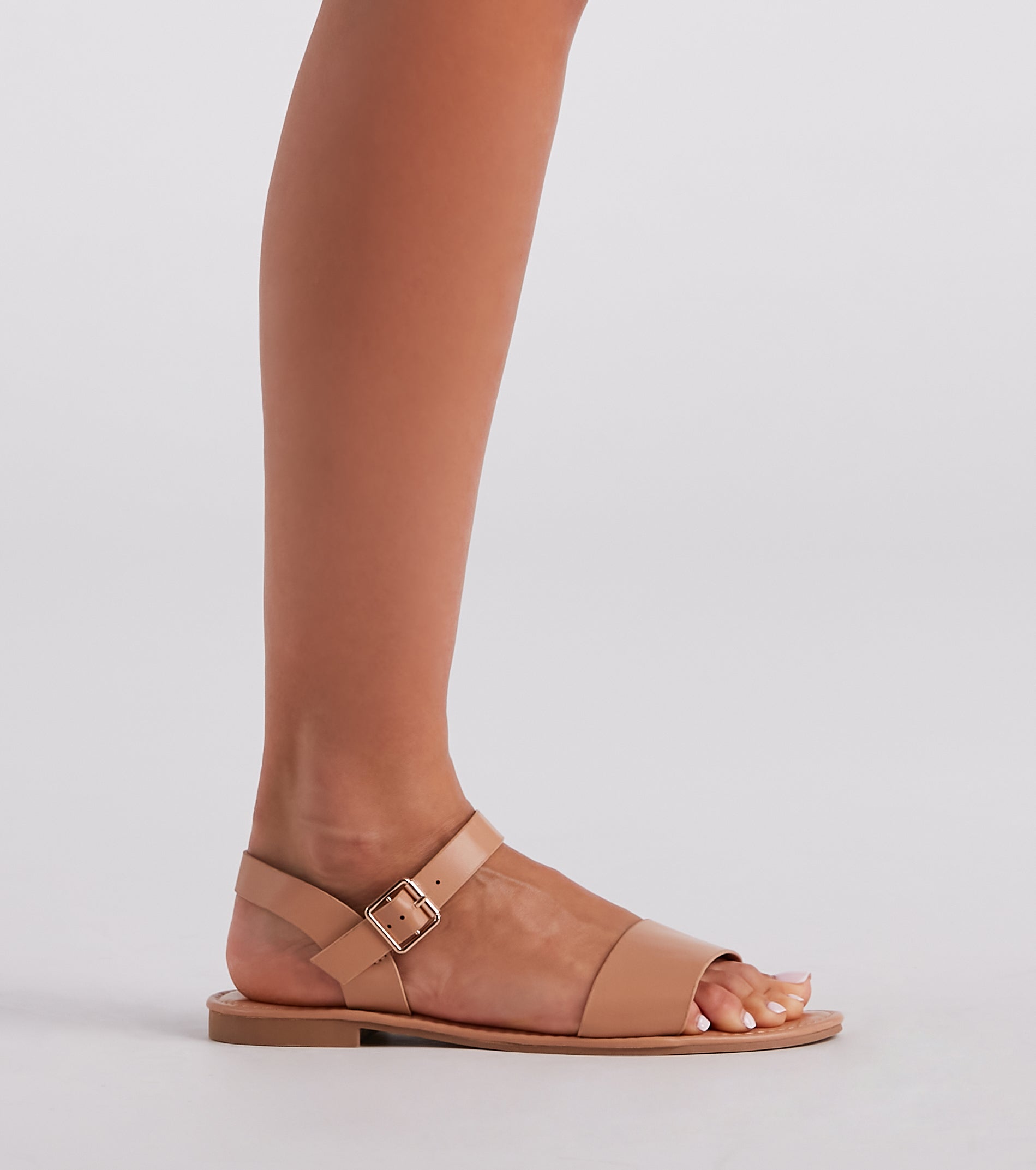 So Effortless Chic Strappy Sandals