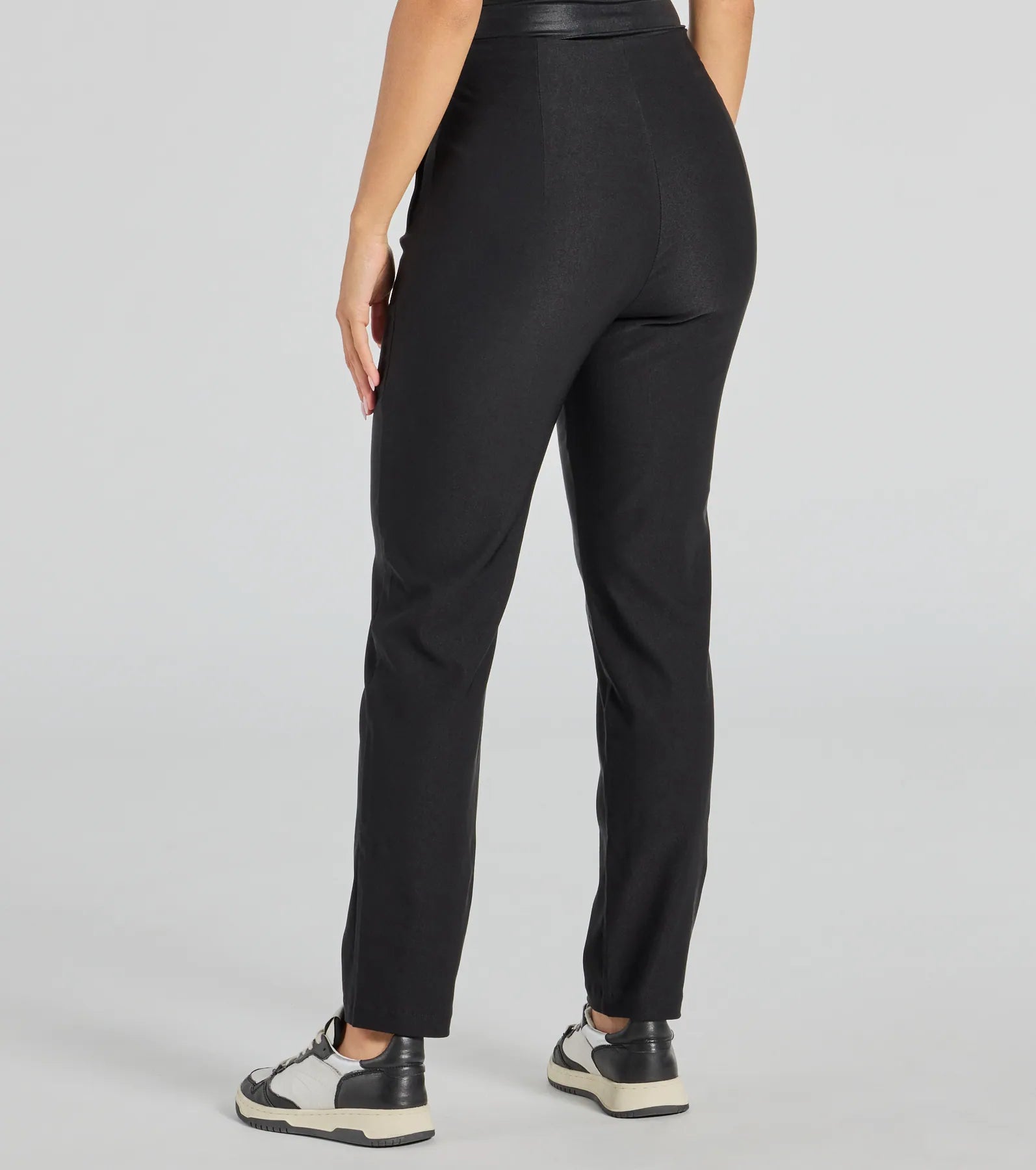 Simple Yet Chic Pintuck Trouser Pants