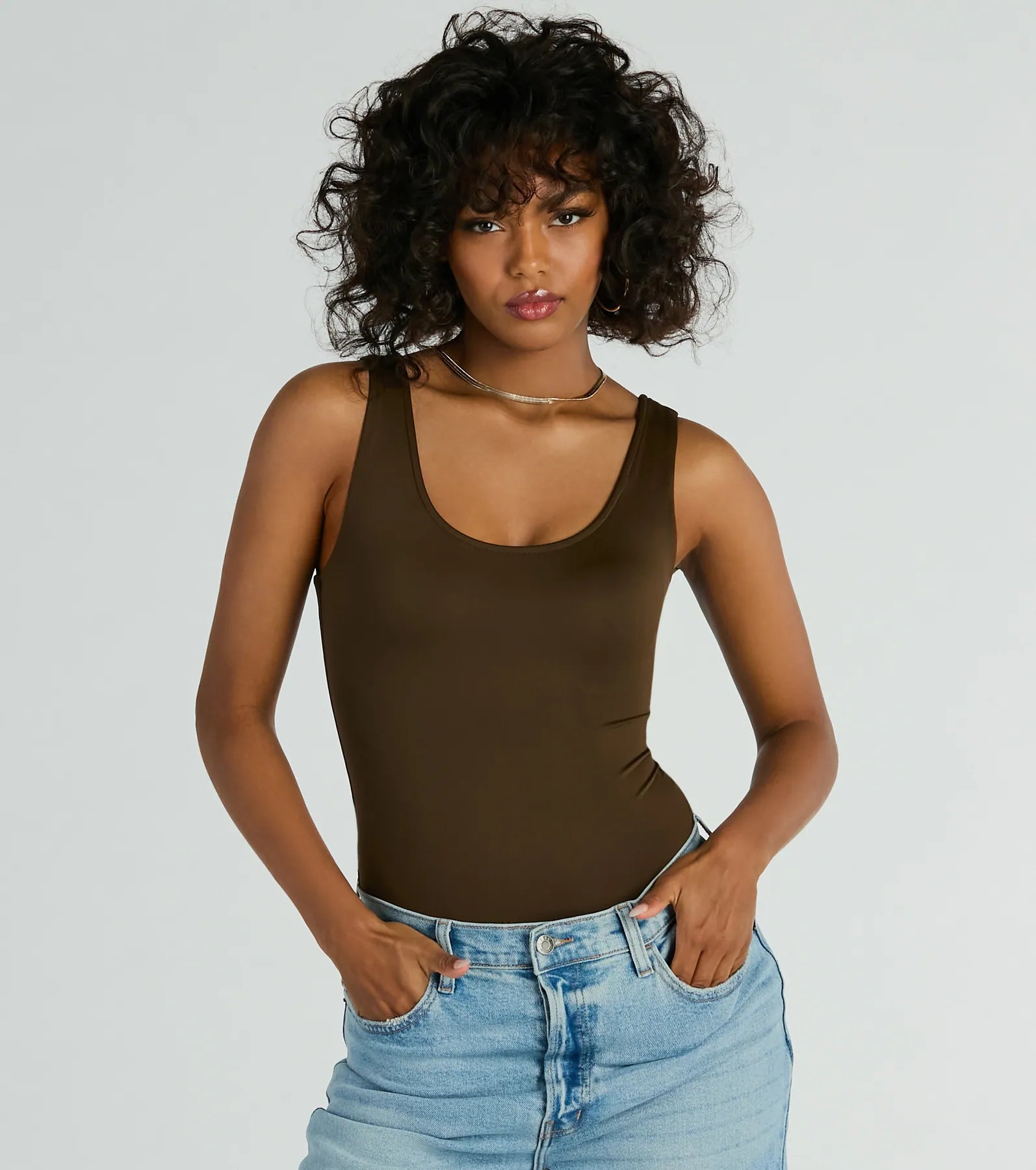 Smooth Silhouette Sleeveless Scoop Neck Bodysuit