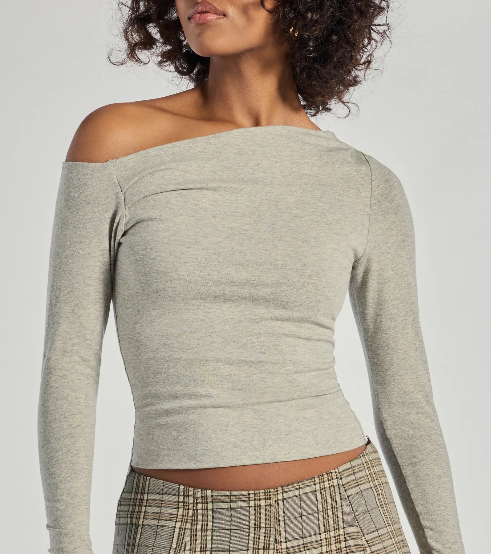 Chic Detail Off-Shoulder Long Sleeve Top