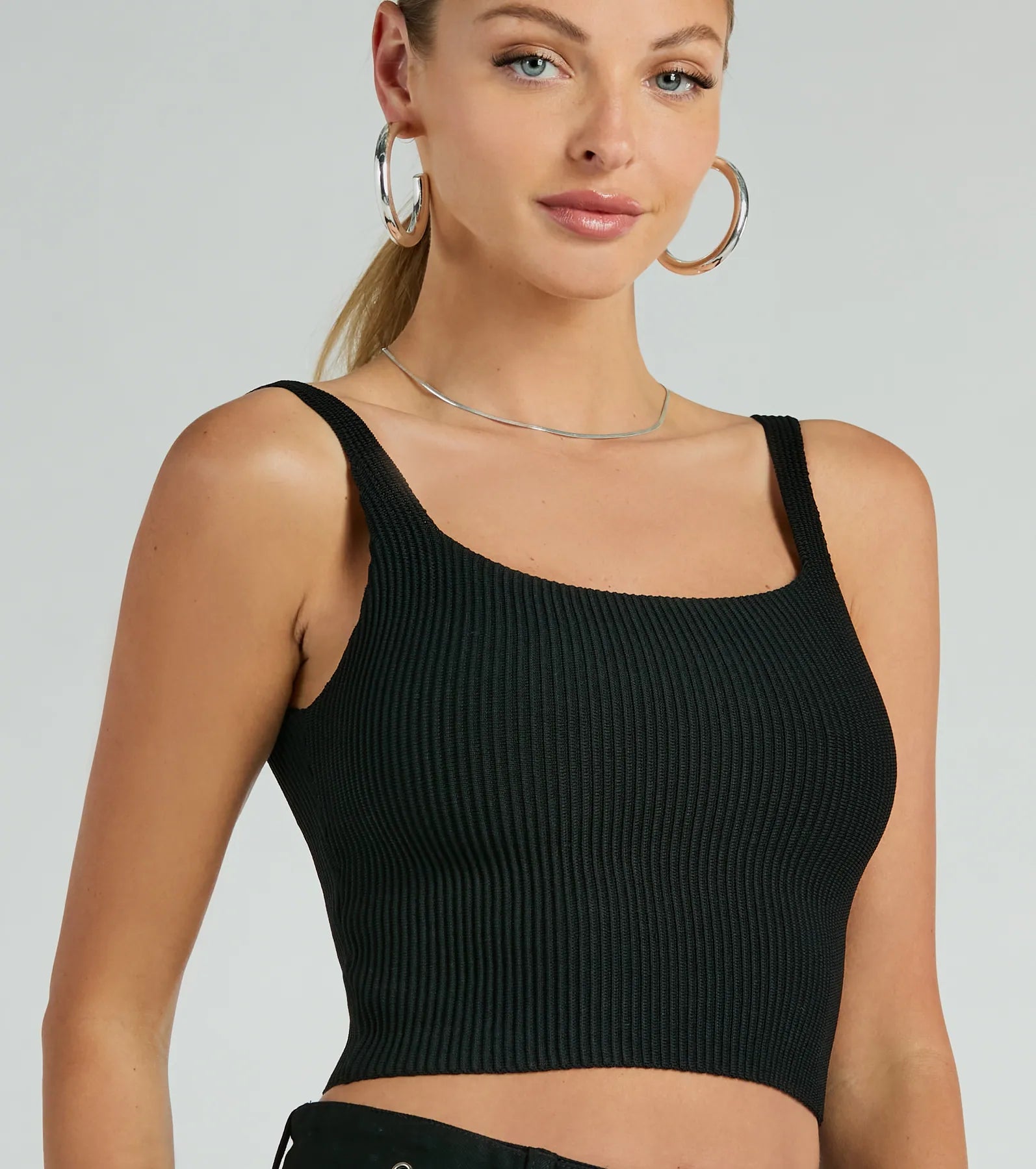 Essential Update Basic Sleeveless Crop Tank Top