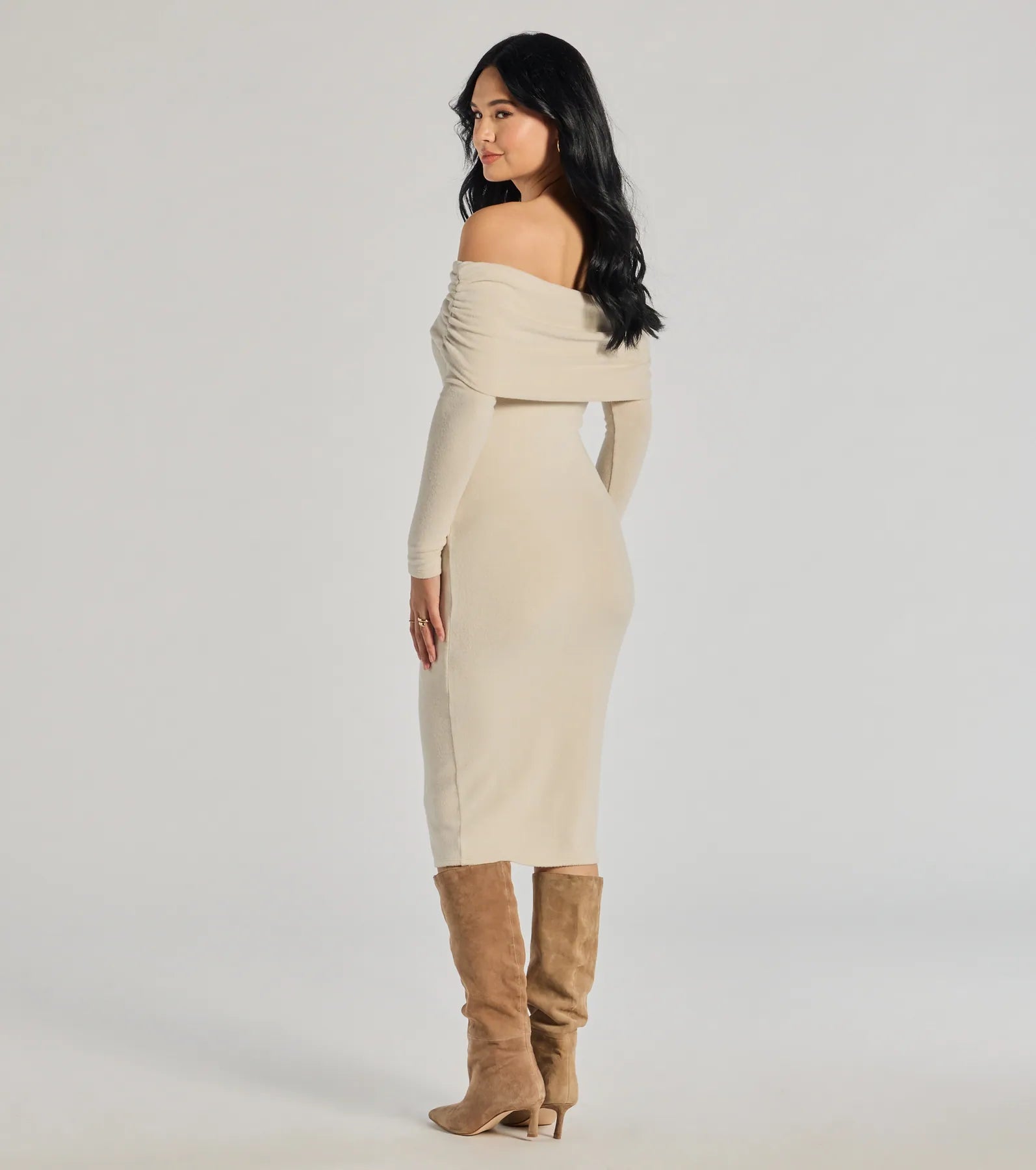 Casually Classic Long Sleeve Midi Dress