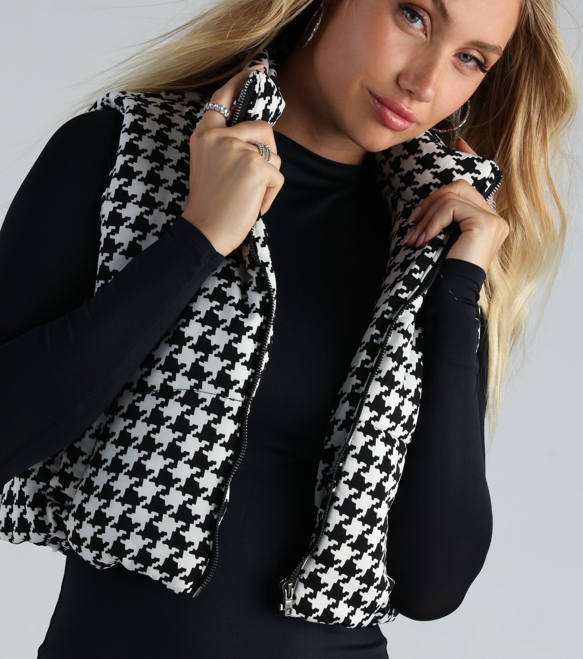 New Trends Houndstooth Puffer Vest