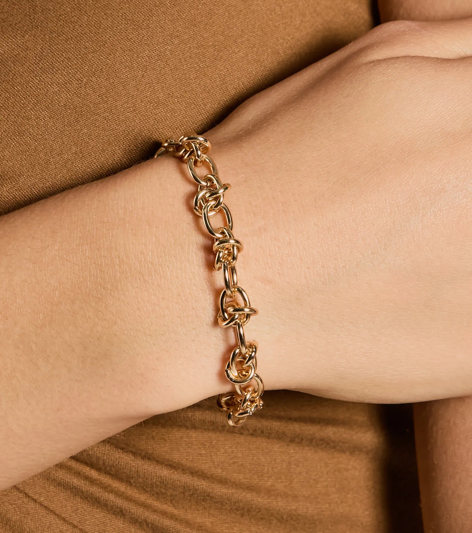 Edgy Chain-Link Bracelet