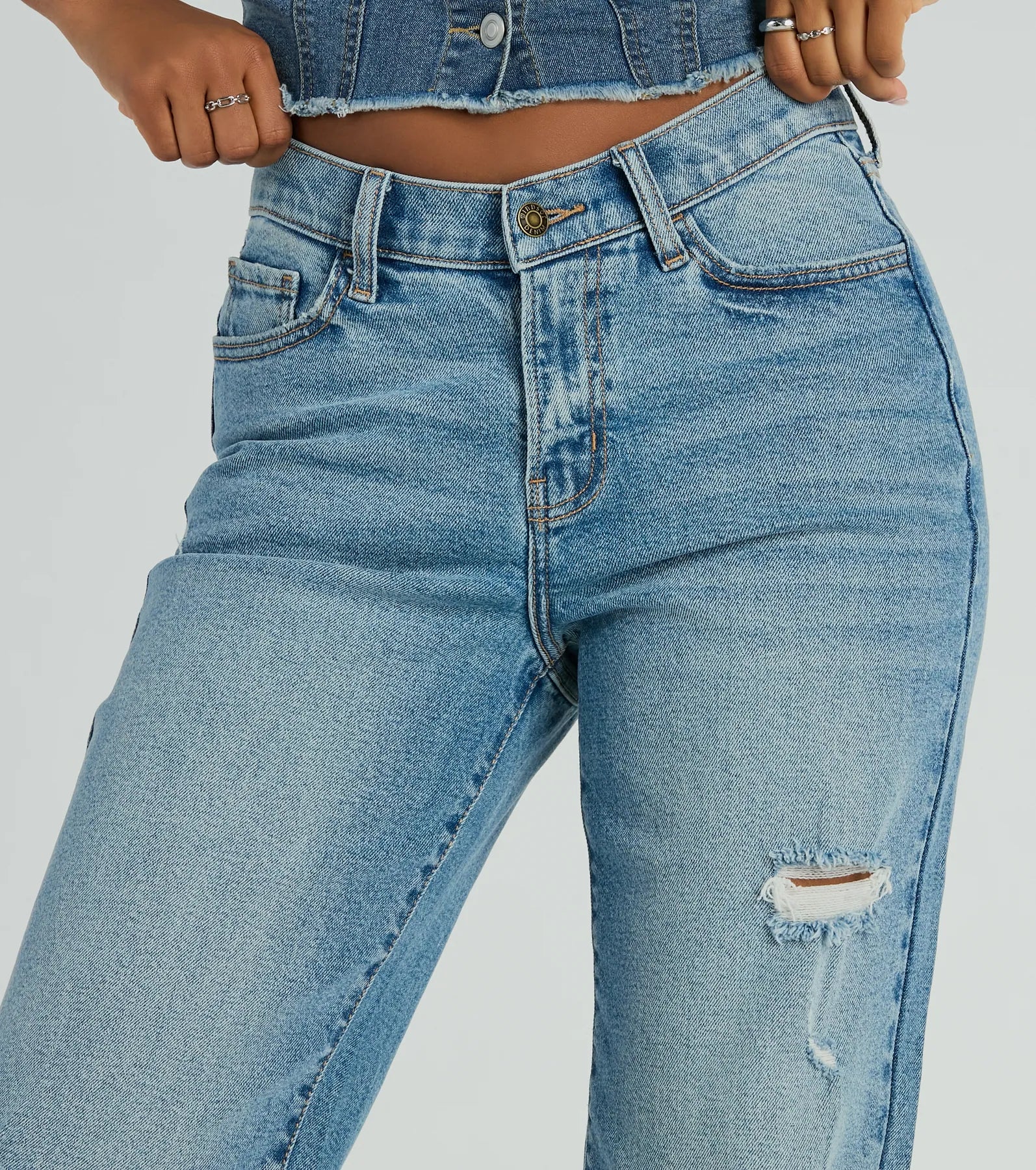 Serve Style Mid-Rise Straight-Leg Denim Jeans