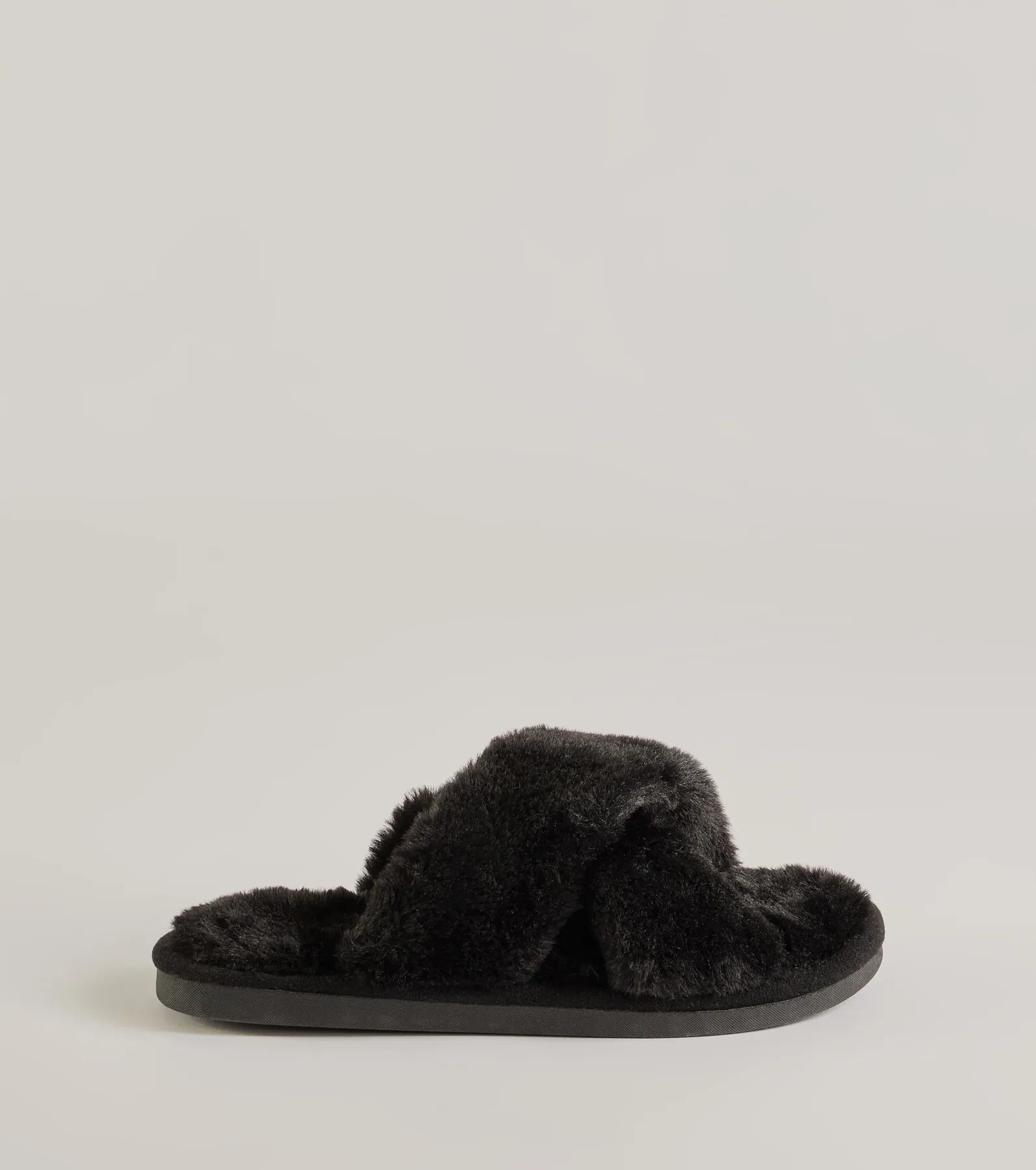 So Cozy Faux Fur Criss-Cross Slides