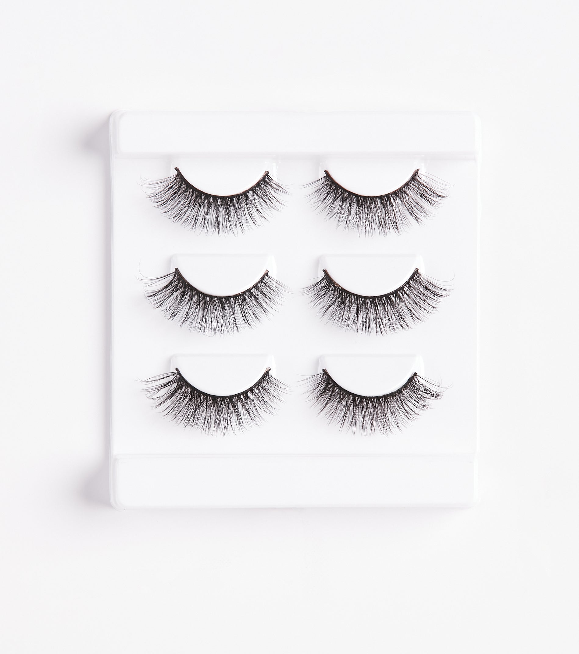 Deja Vu Three Pack Wispy Faux Lashes