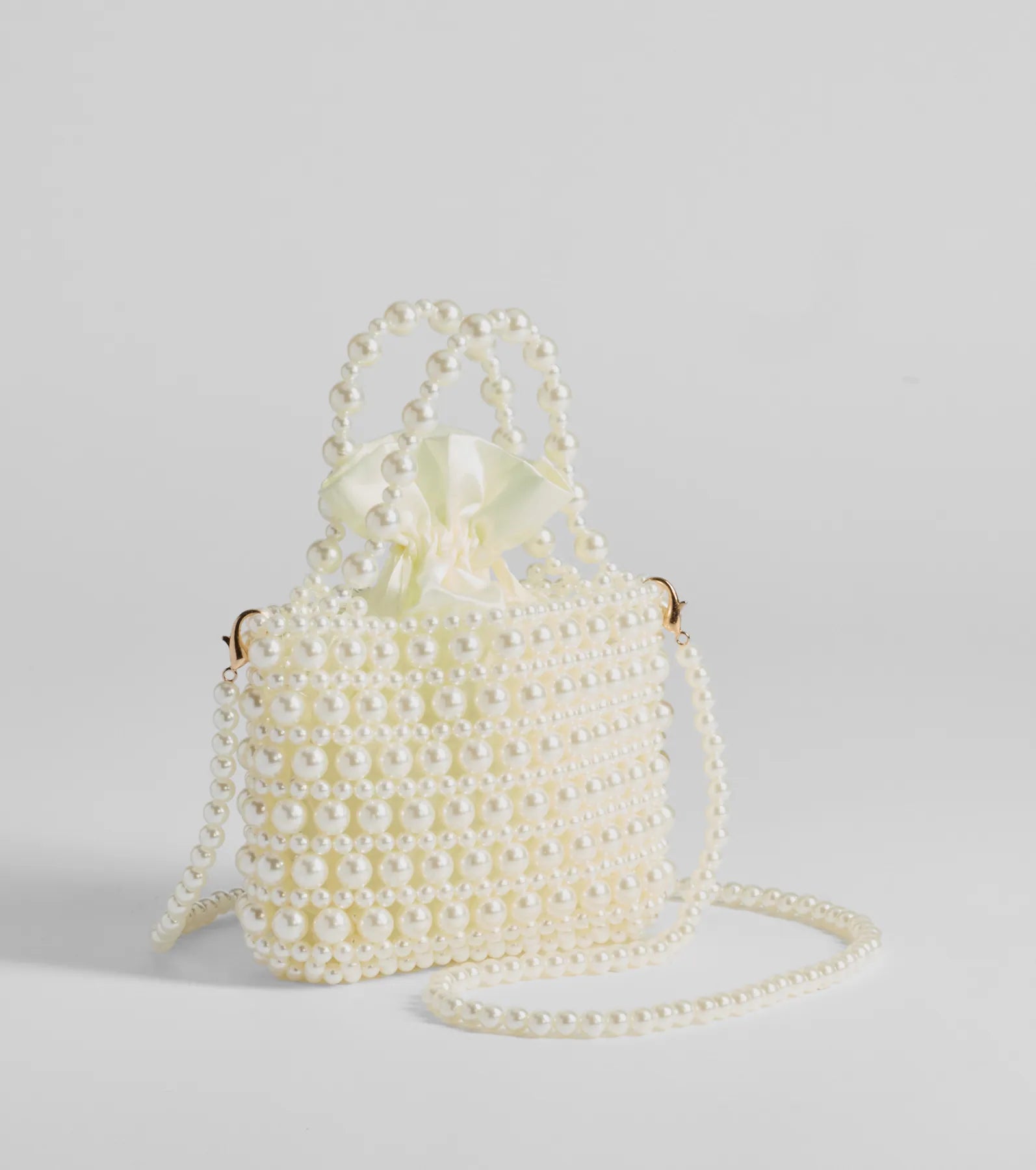 Undeniable Poise Faux Pearl Handbag