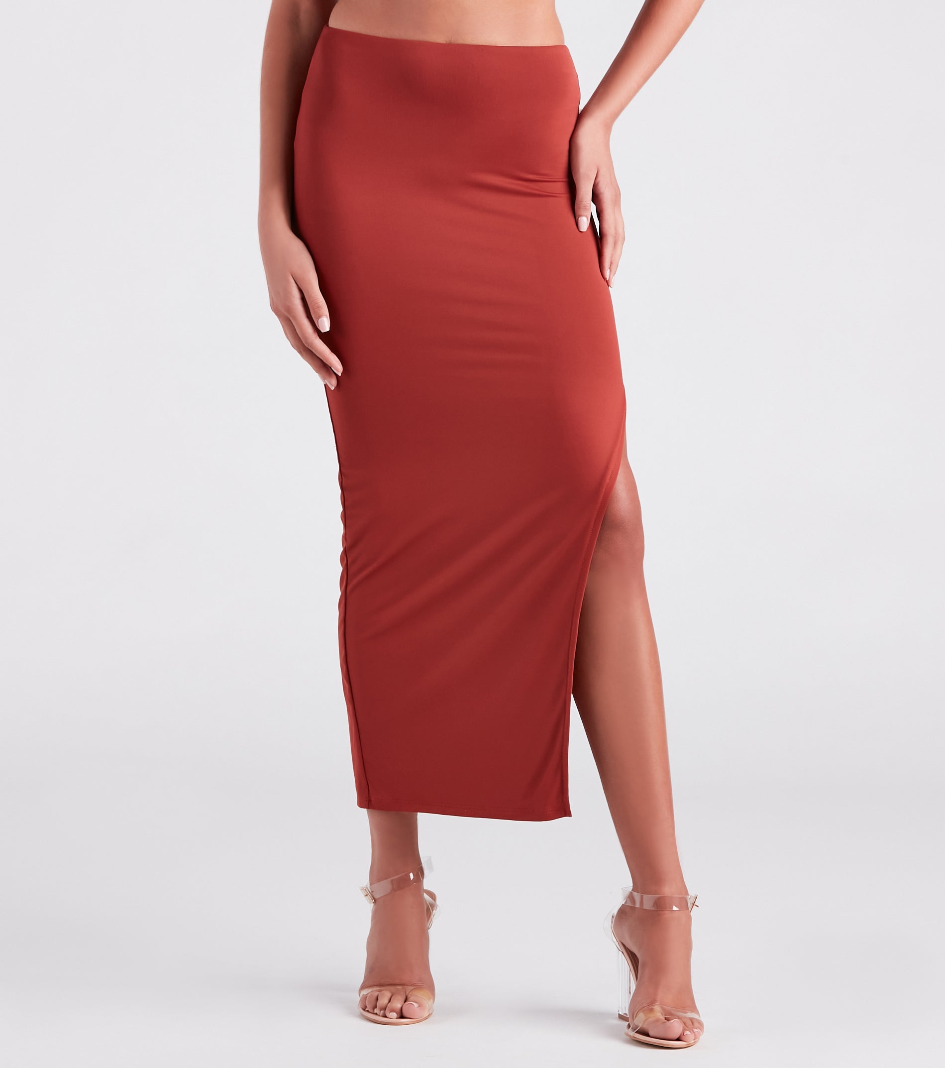 Smooth Silhouette Slit Midi Skirt