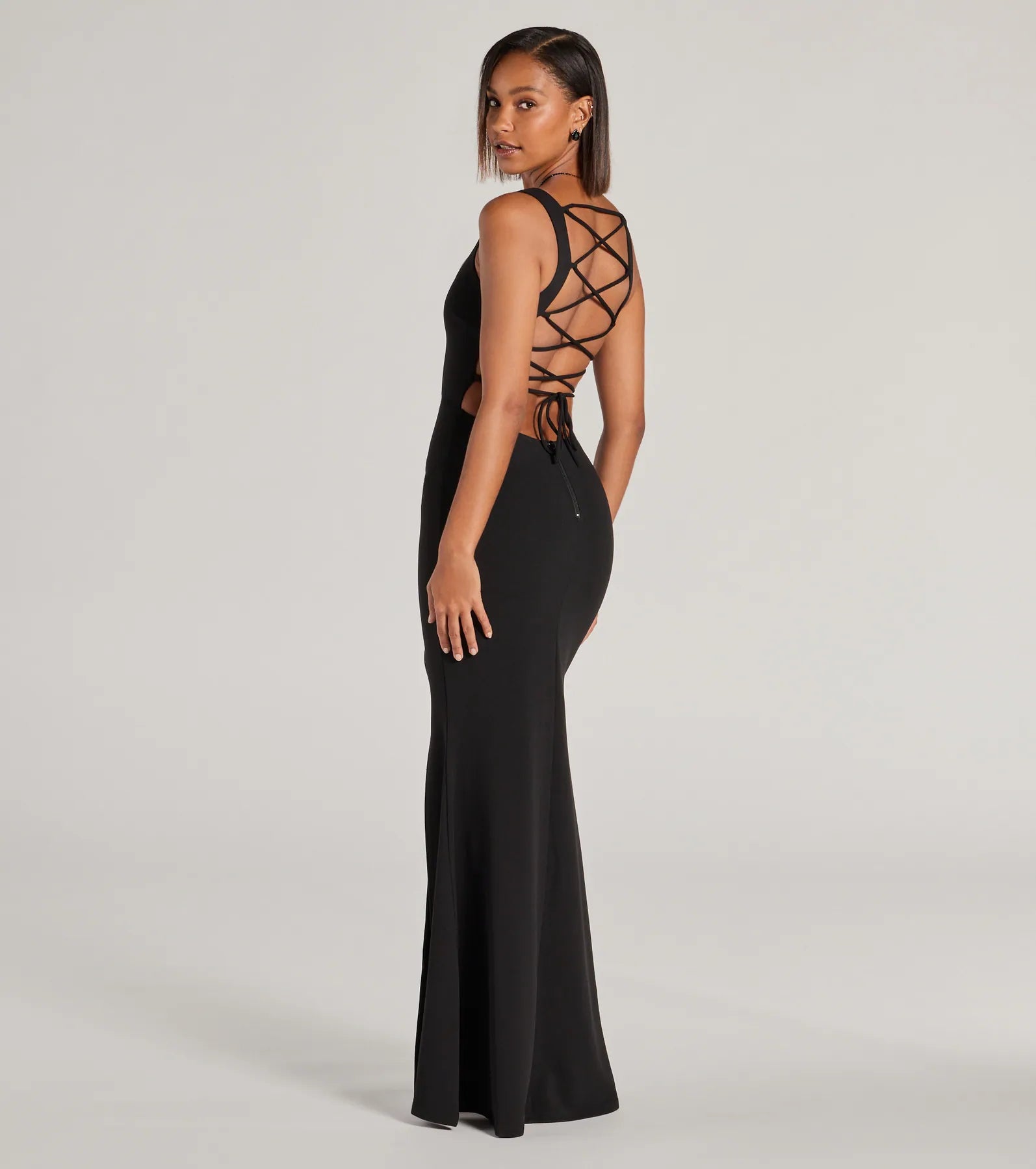 Everley Lace-Up Slit Mermaid Crepe Formal Dress