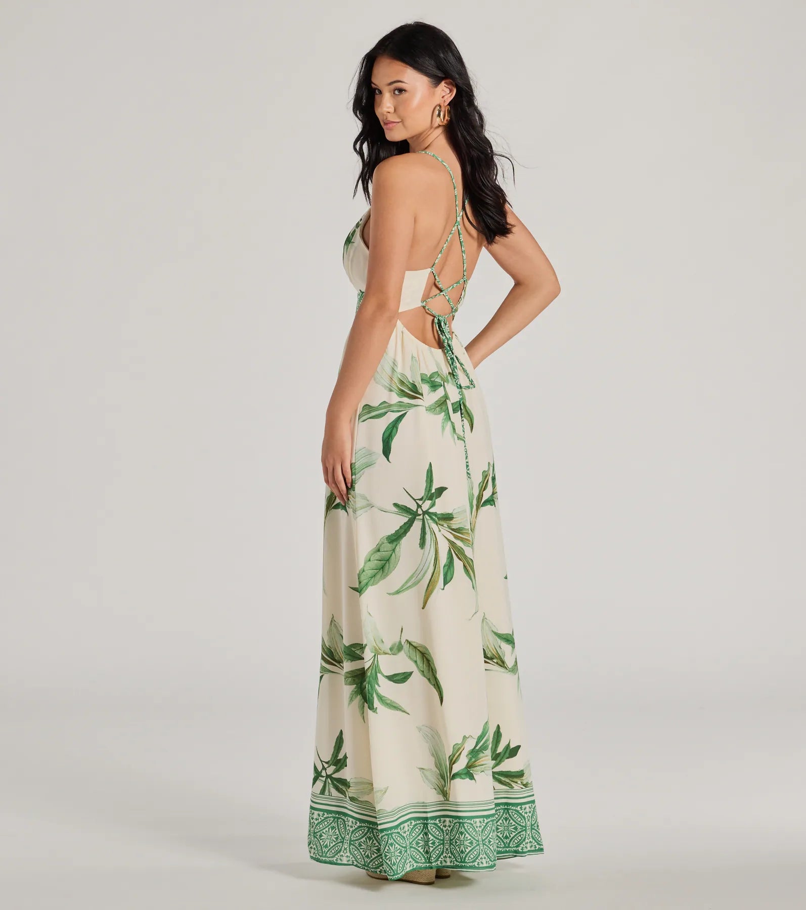 Fiji Feeling Sleeveless Lace-Up Tropical Maxi Dress