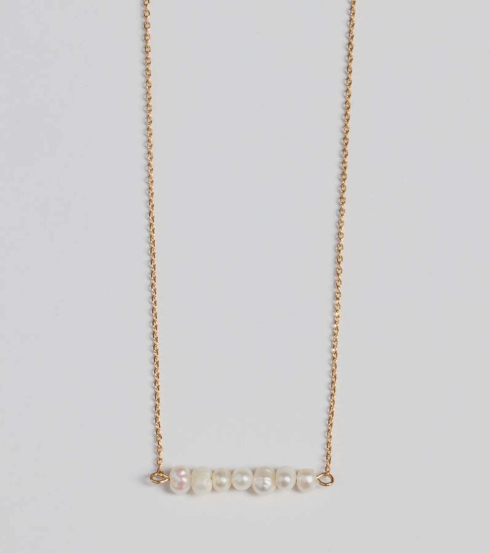 Pretty Faux Pearl Bar Necklace