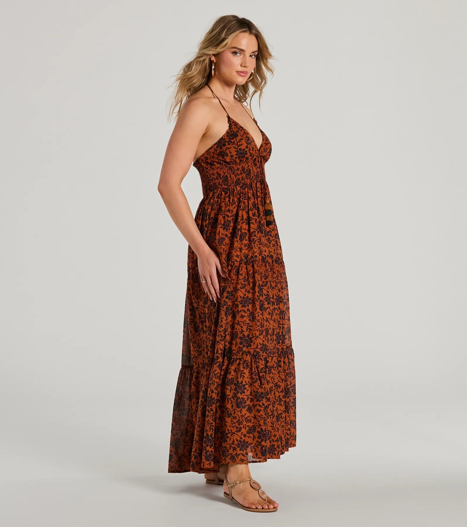 Stunning One Halter V-Neck Ruffle Floral Maxi Dress