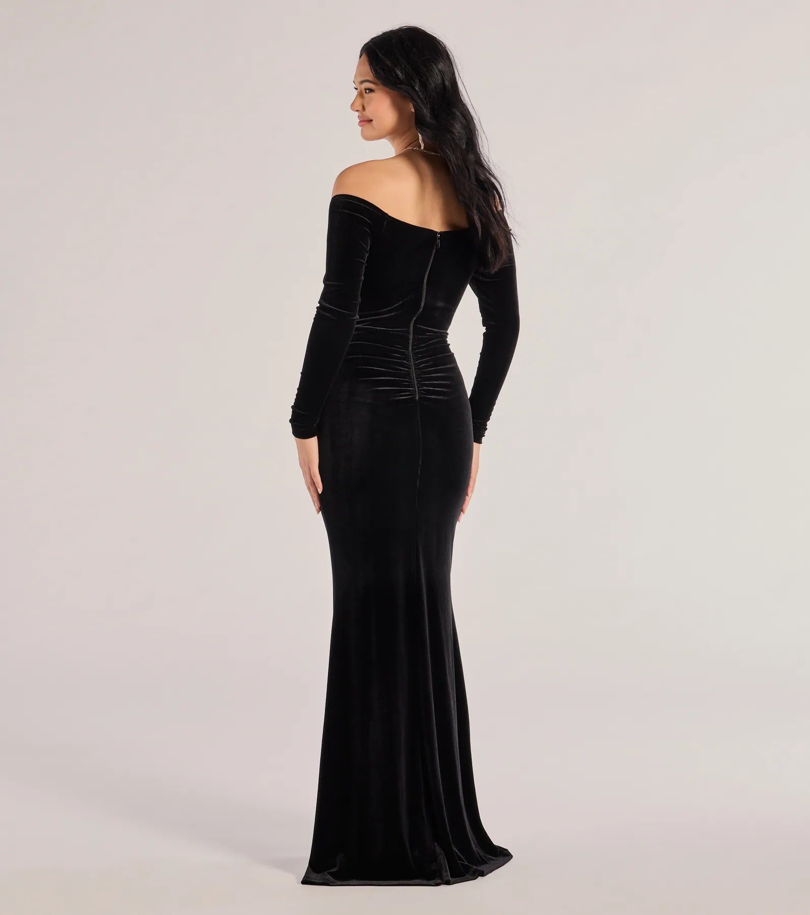 Sonya Off-The-Shoulder Velvet Mermaid Dress