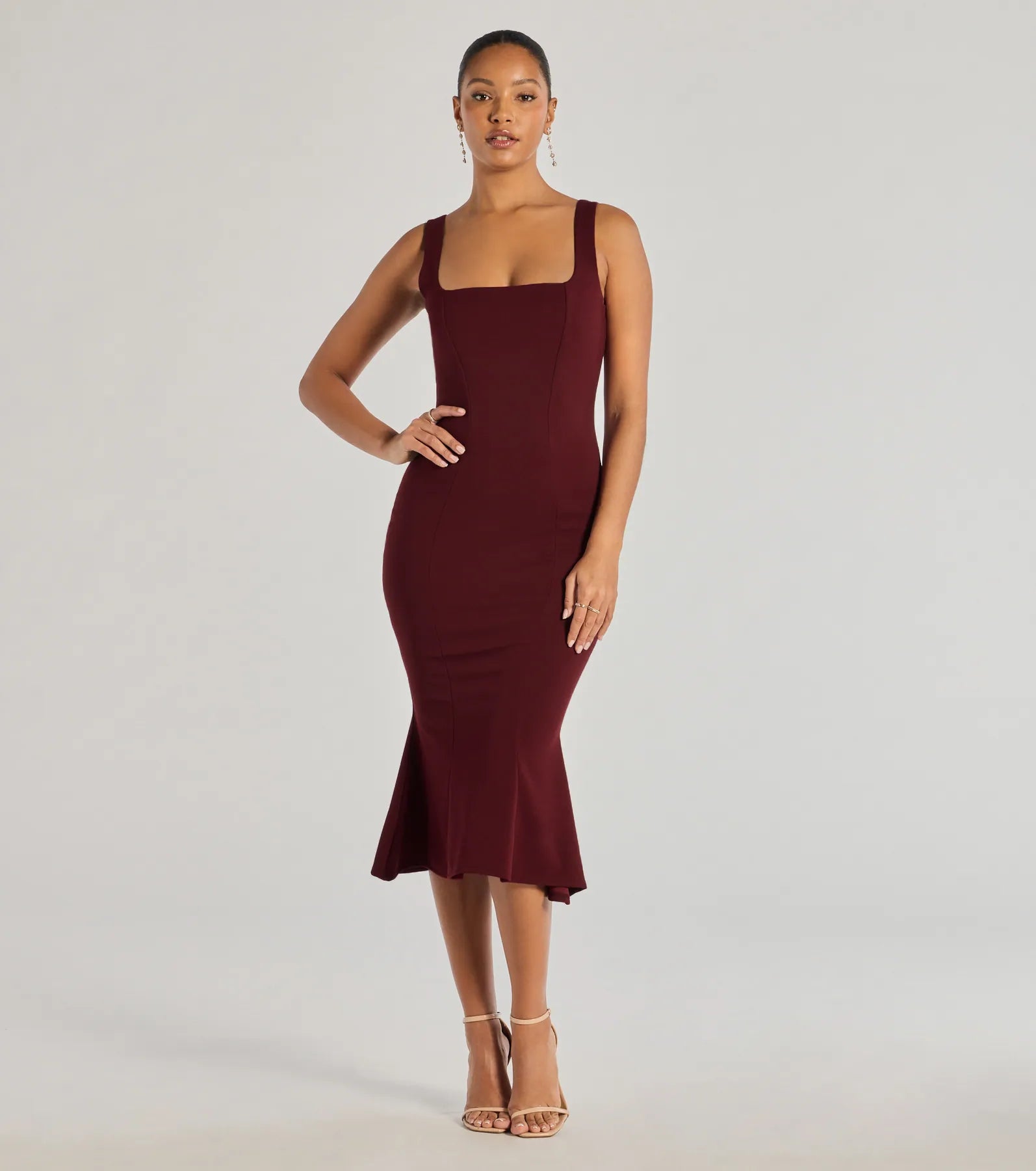 Timelessly Chic Sleeveless Flared Midi Dress