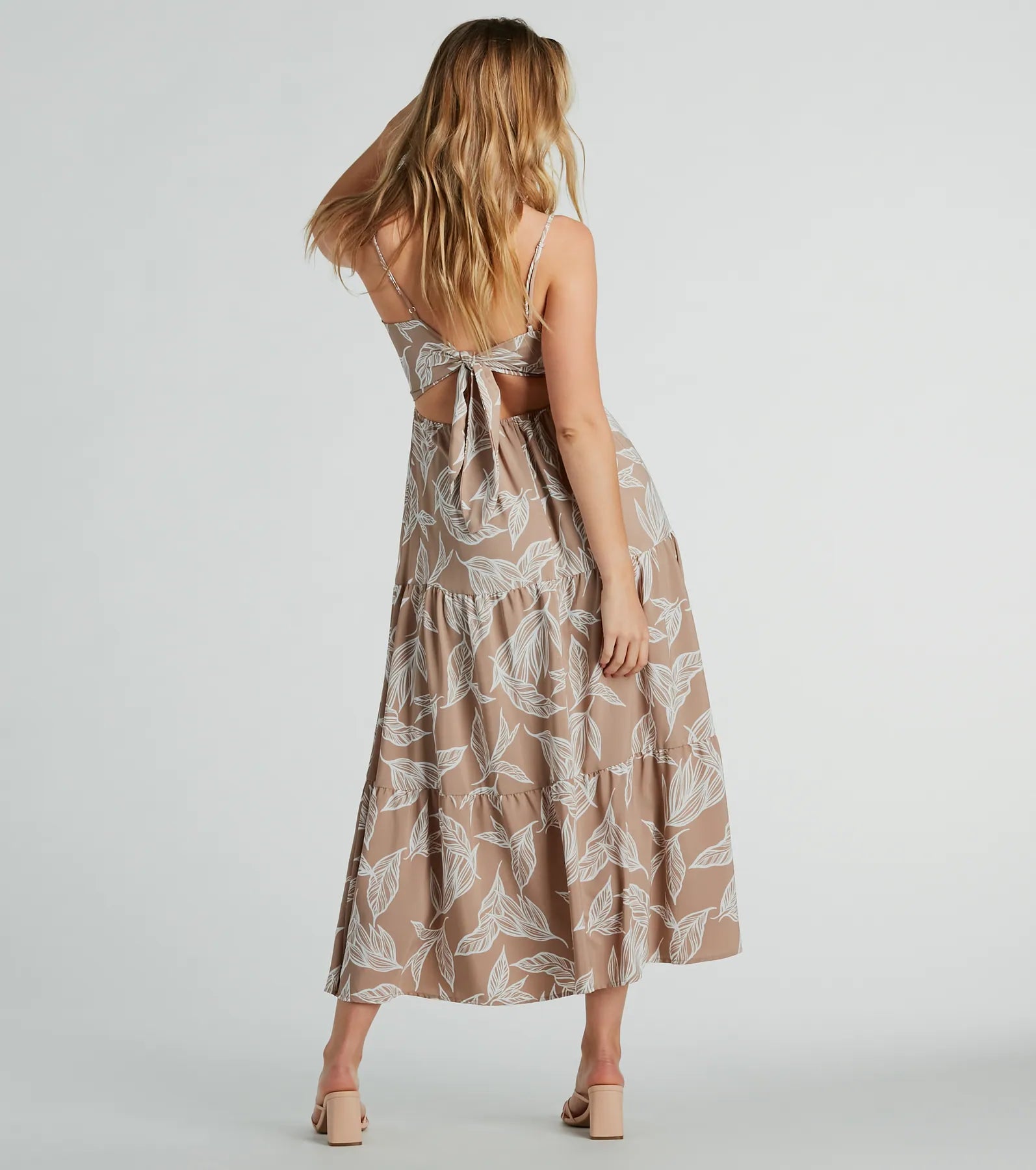 Weekend Getaway Tropical Print Flowy Maxi Dress