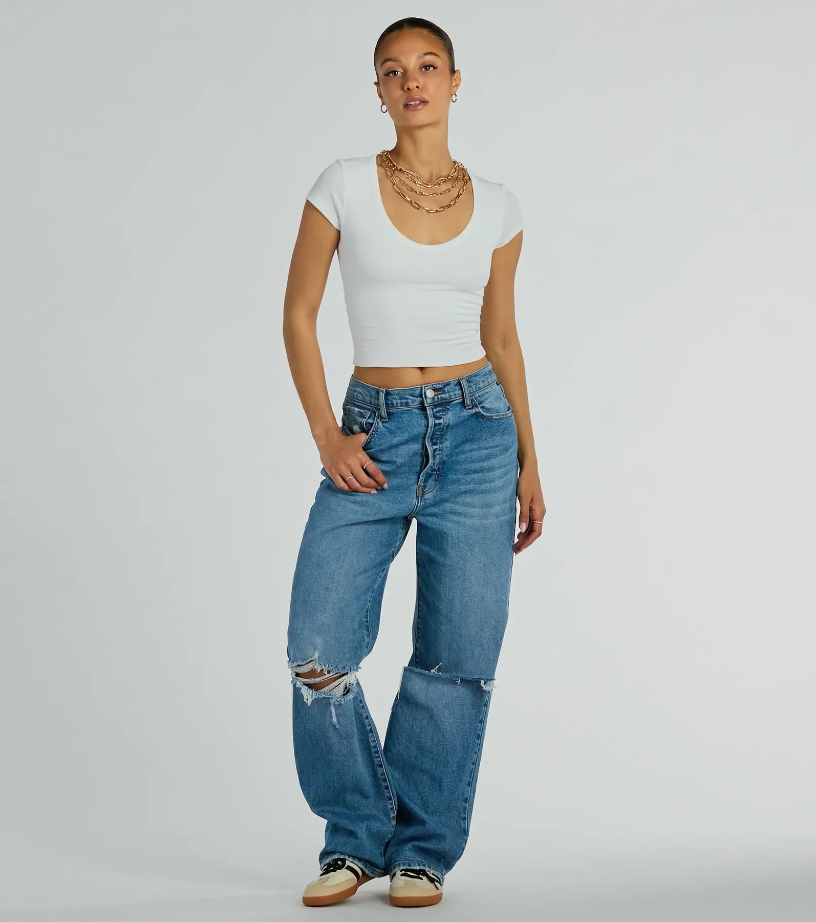 So Good Basic Scoop Neck Crop Tee