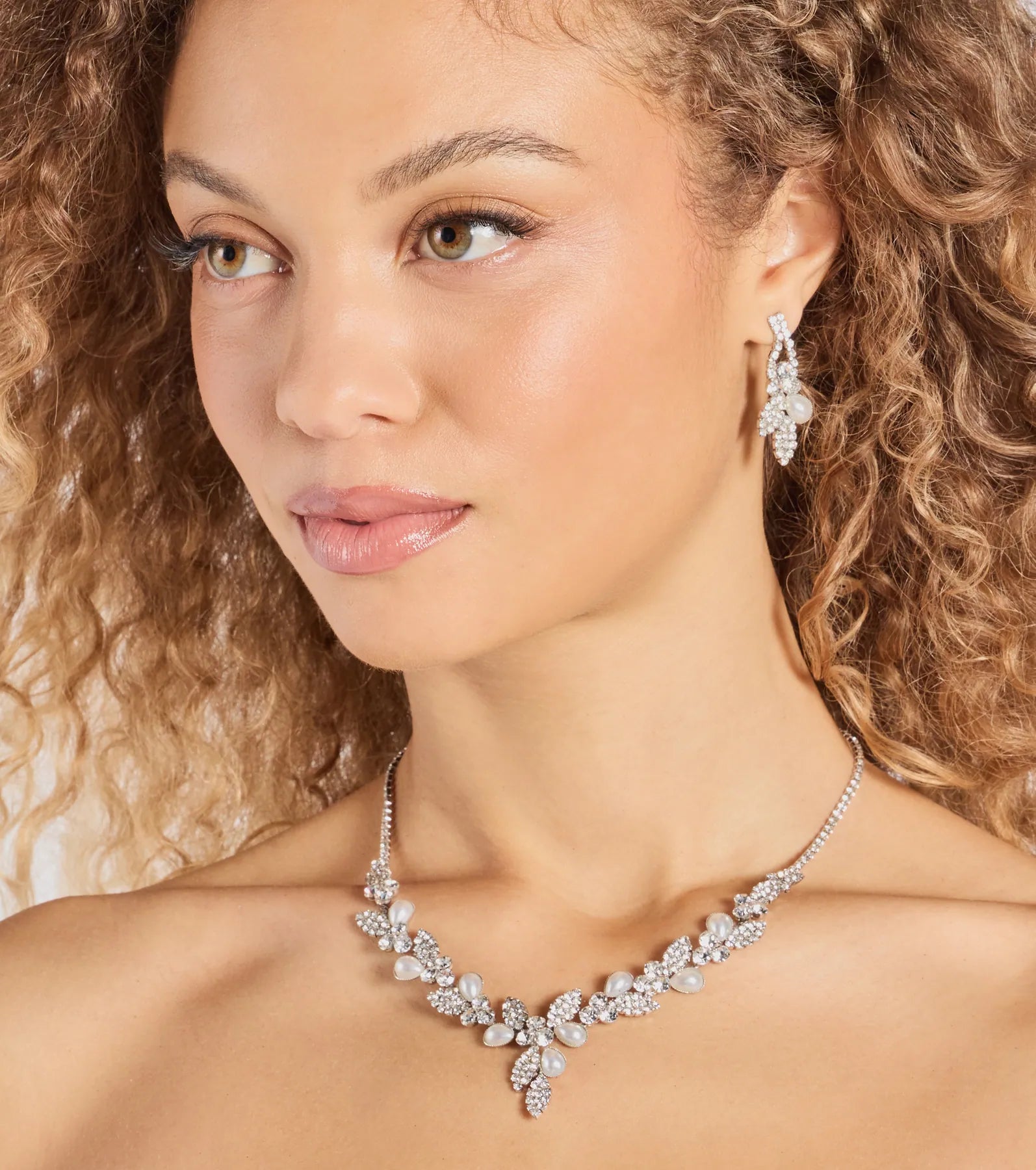 Time To Shine Faux Pearl And Teardrop Rhinestone Necklace Set