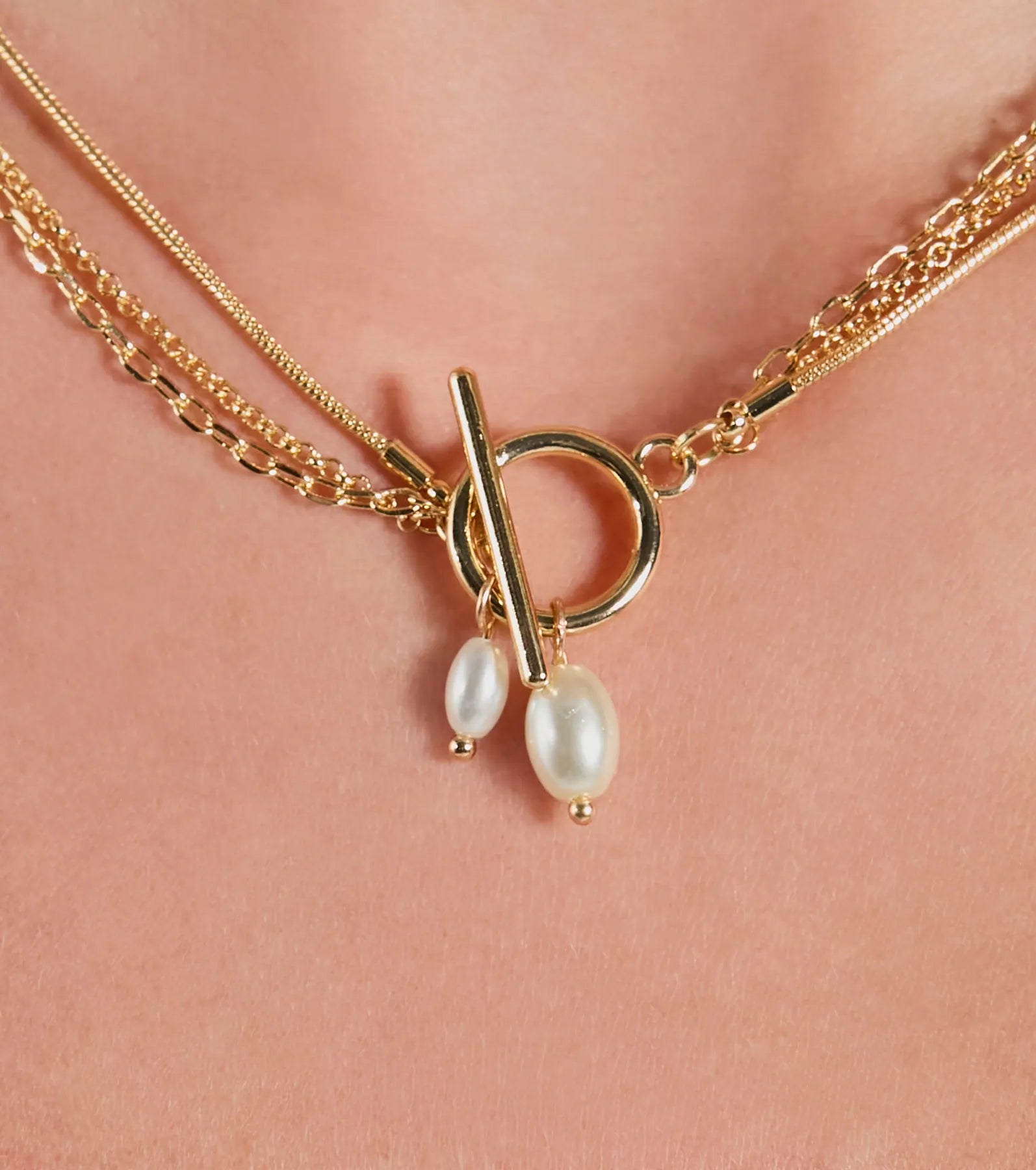 Something Chic Faux Pearl Toggle Layered Necklace