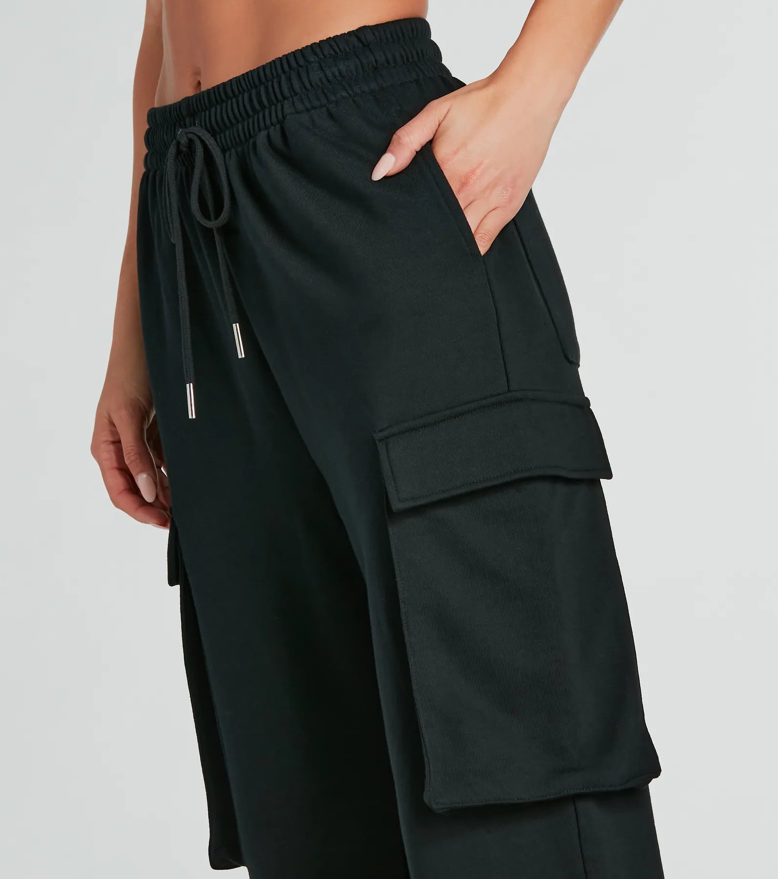 Elevated Cool Wide-Leg Cargo Sweatpants