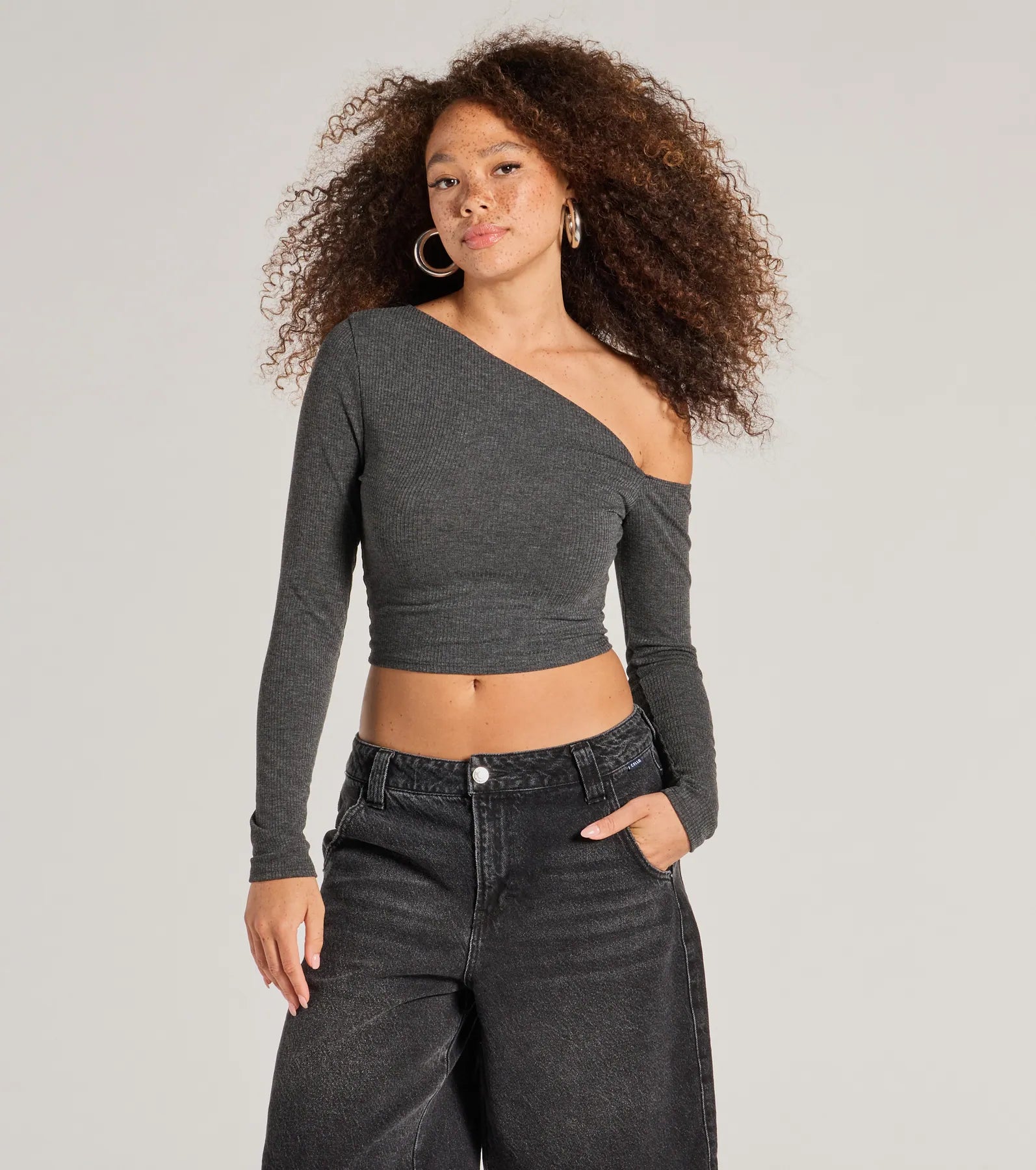 Effortlessly Chic One-Shoulder Ribbed Crop Top