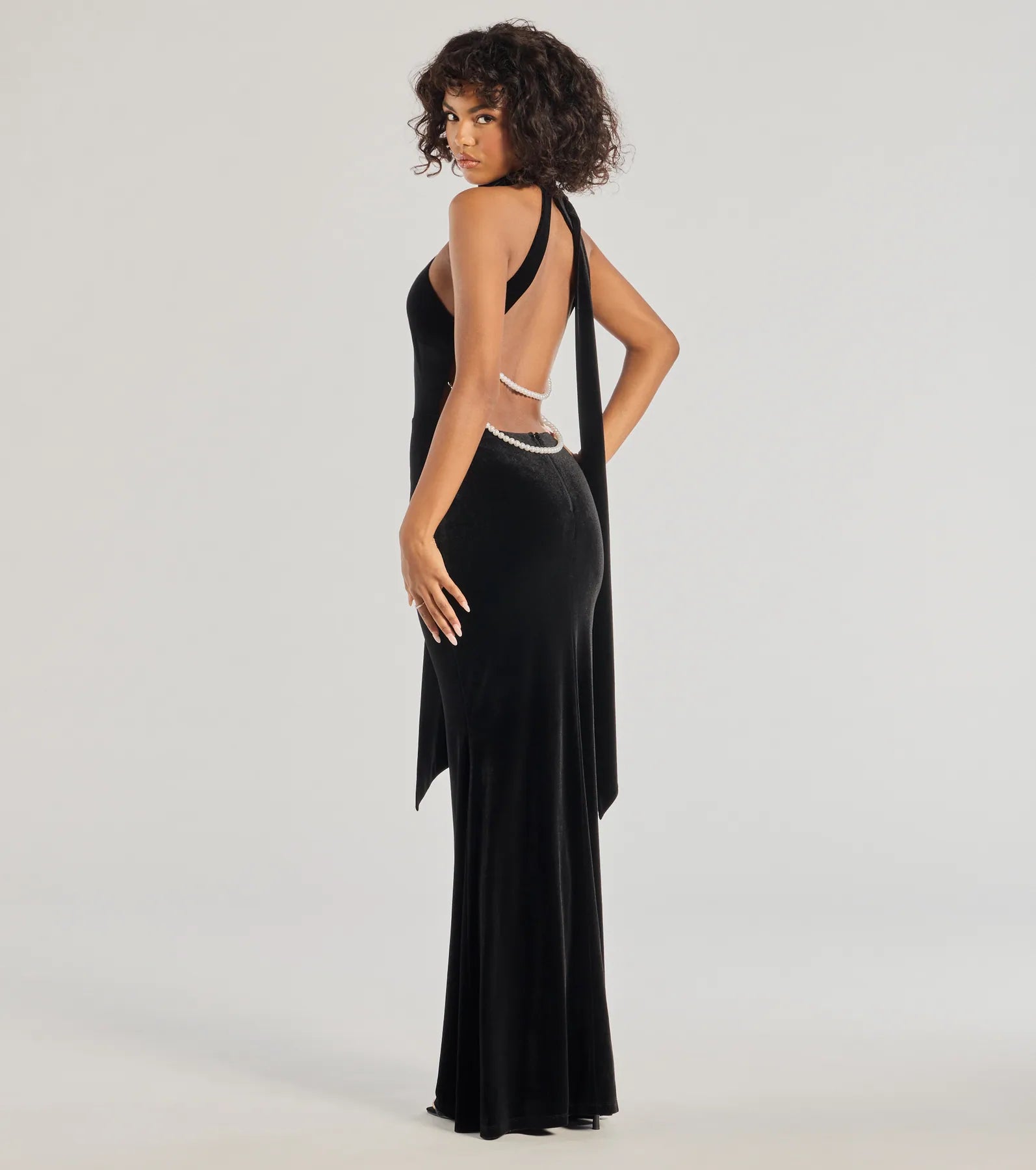 Dawn Open-Back Velvet Mermaid Dress With Sash