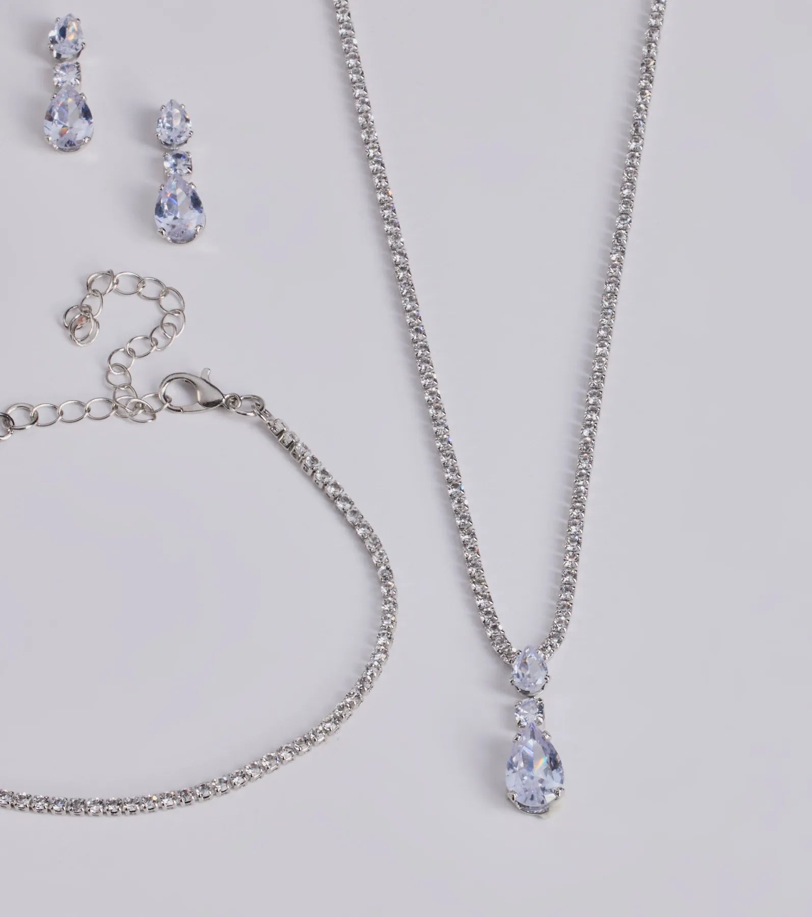 Elegant Impression Rhinestone Necklace Set