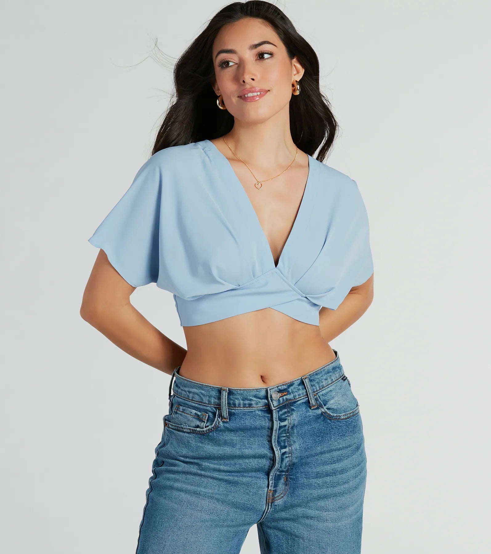 Chic Arrival V-Neck Dolman Satin Crop Top