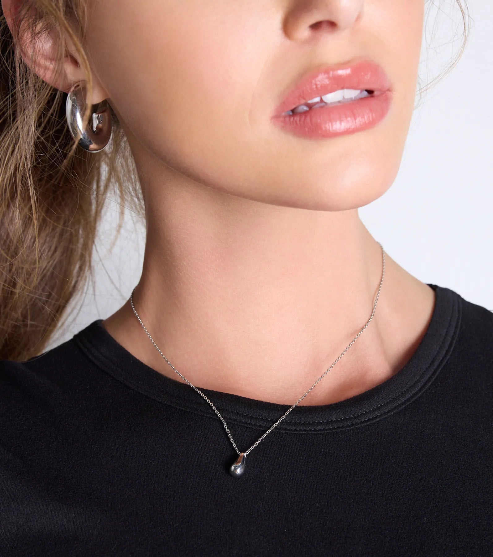 Chic Approved Teardrop Charm Necklace