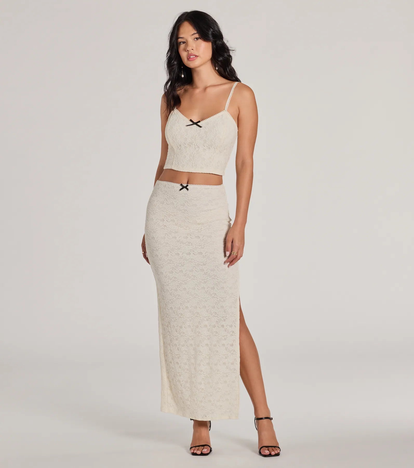 Unforgettable Dream V-Neck Lace Crop Top