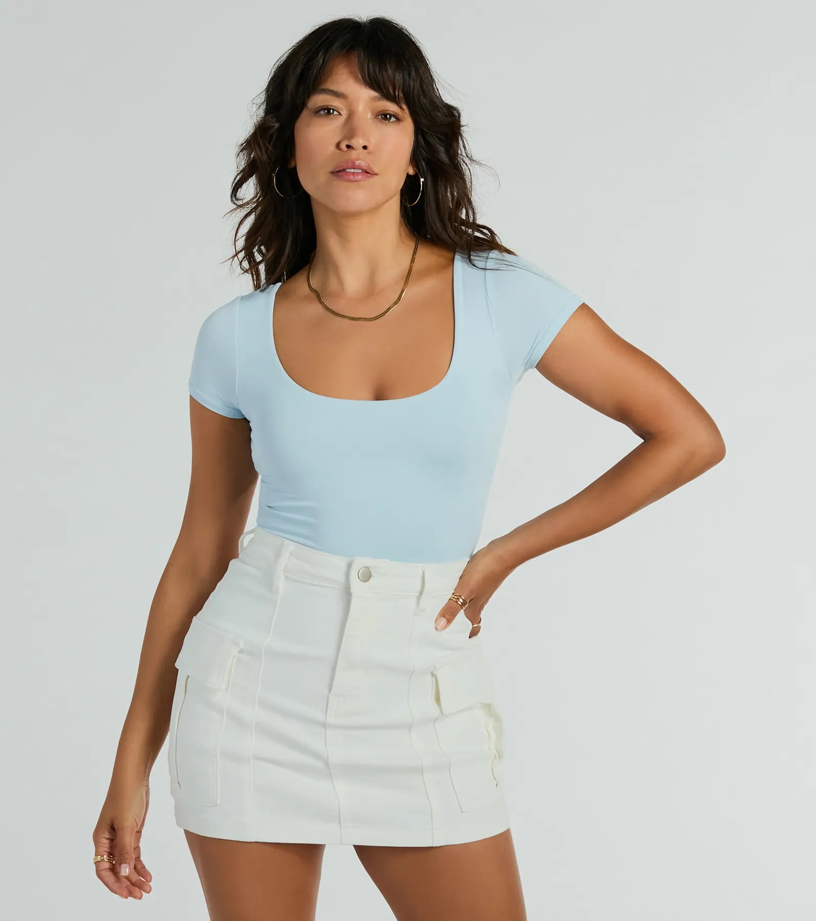 Smooth Silhouette Scoop Neck Short Sleeve Bodysuit