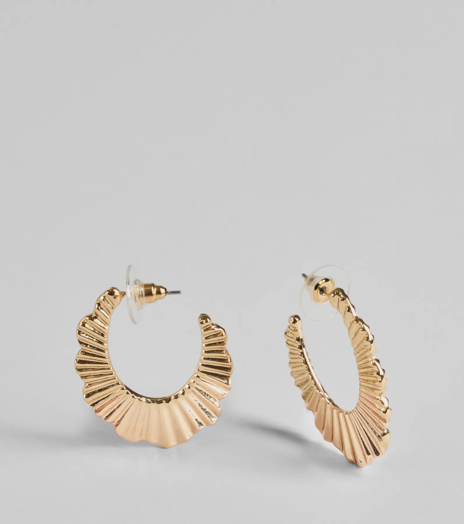 Stand Out Texture Oval Hoop Earrings