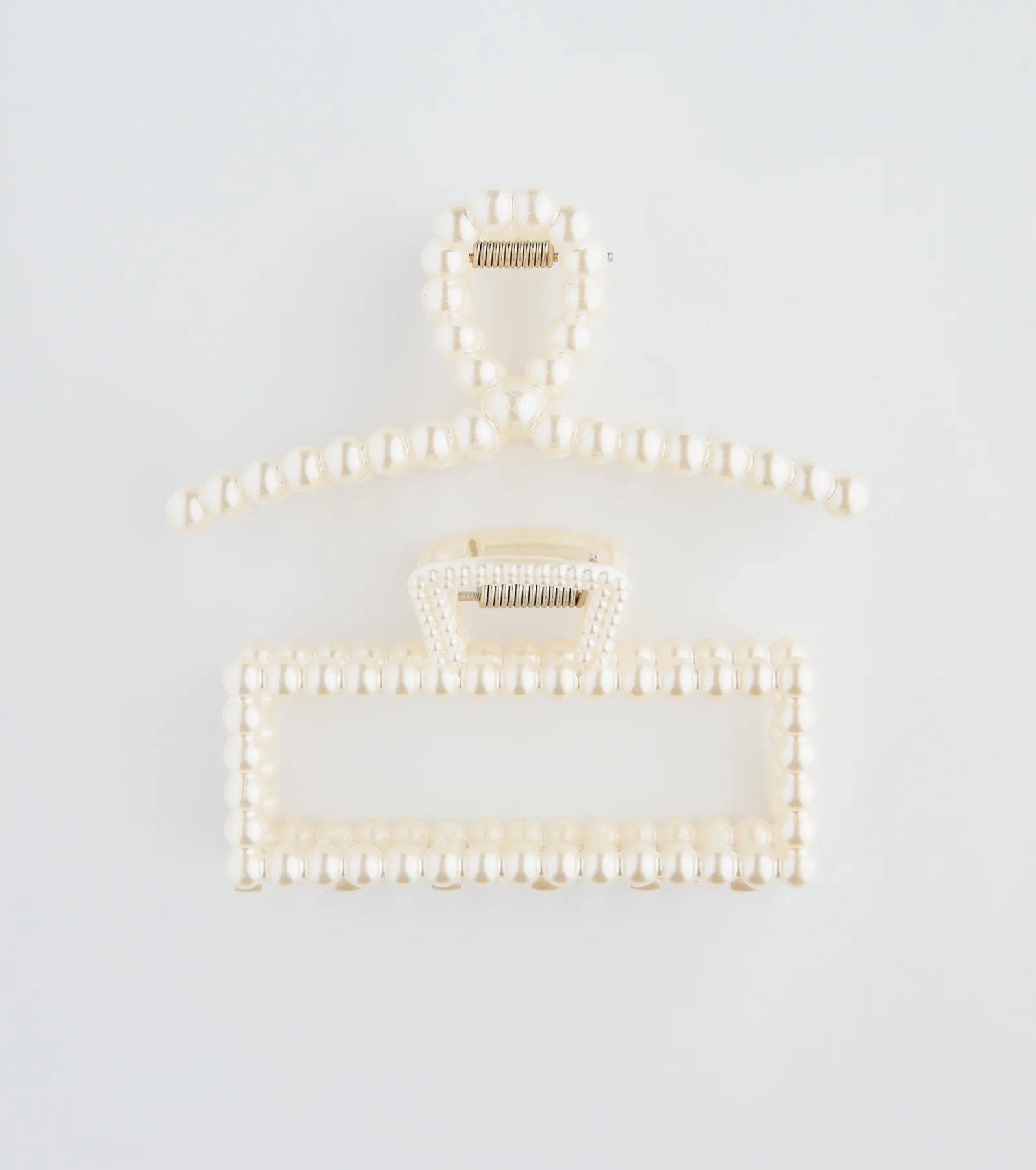 Polished And Chic Pearl Hair Claw Clip Set