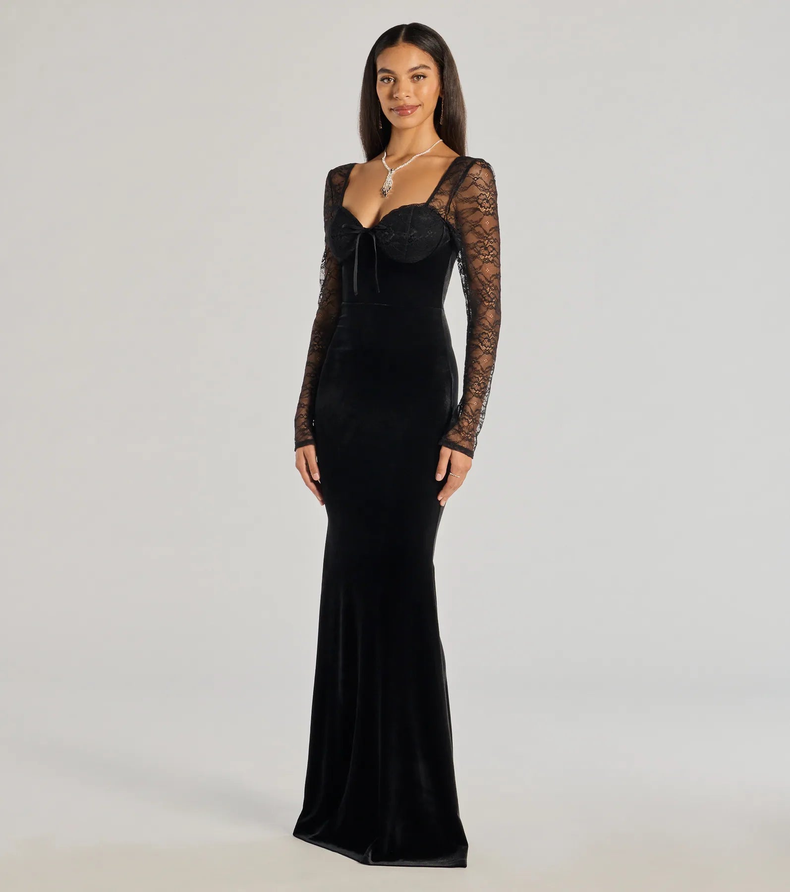 Jaya Long Sleeve Lace And Velvet Mermaid Dress