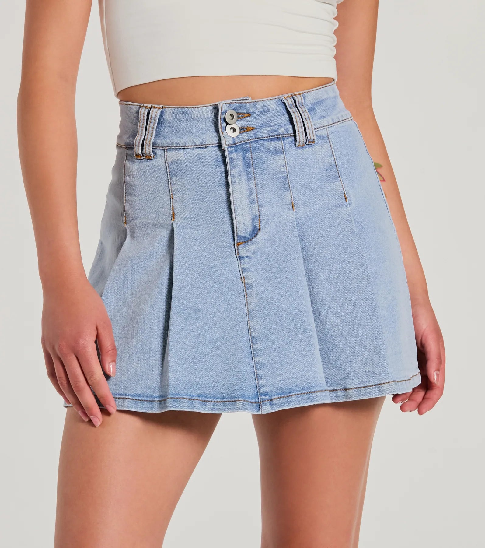 Exceptional Darling High-Rise Pleat Denim Mini Skirt