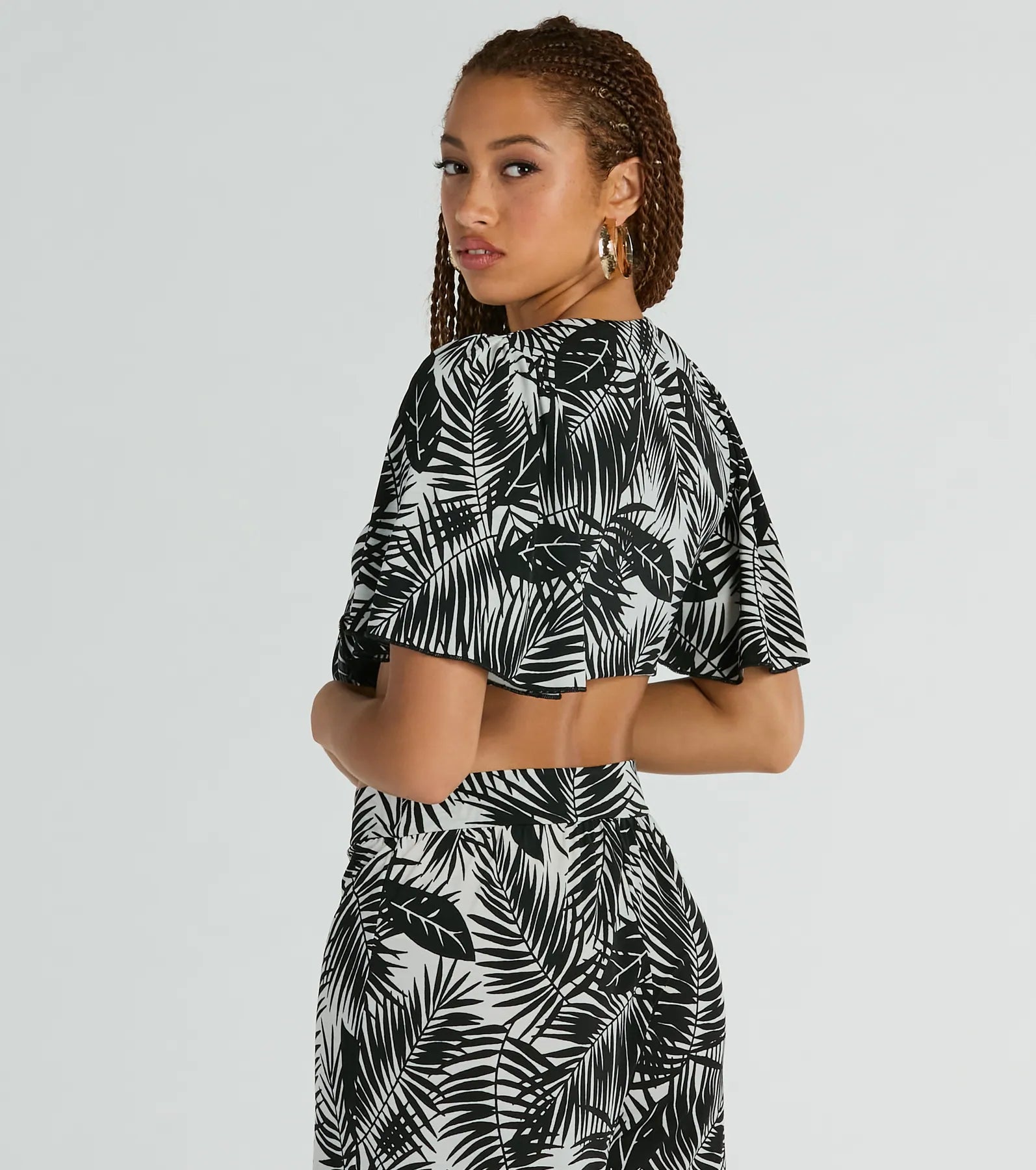 Time For Vacay Tie Front Tropical Crop Top