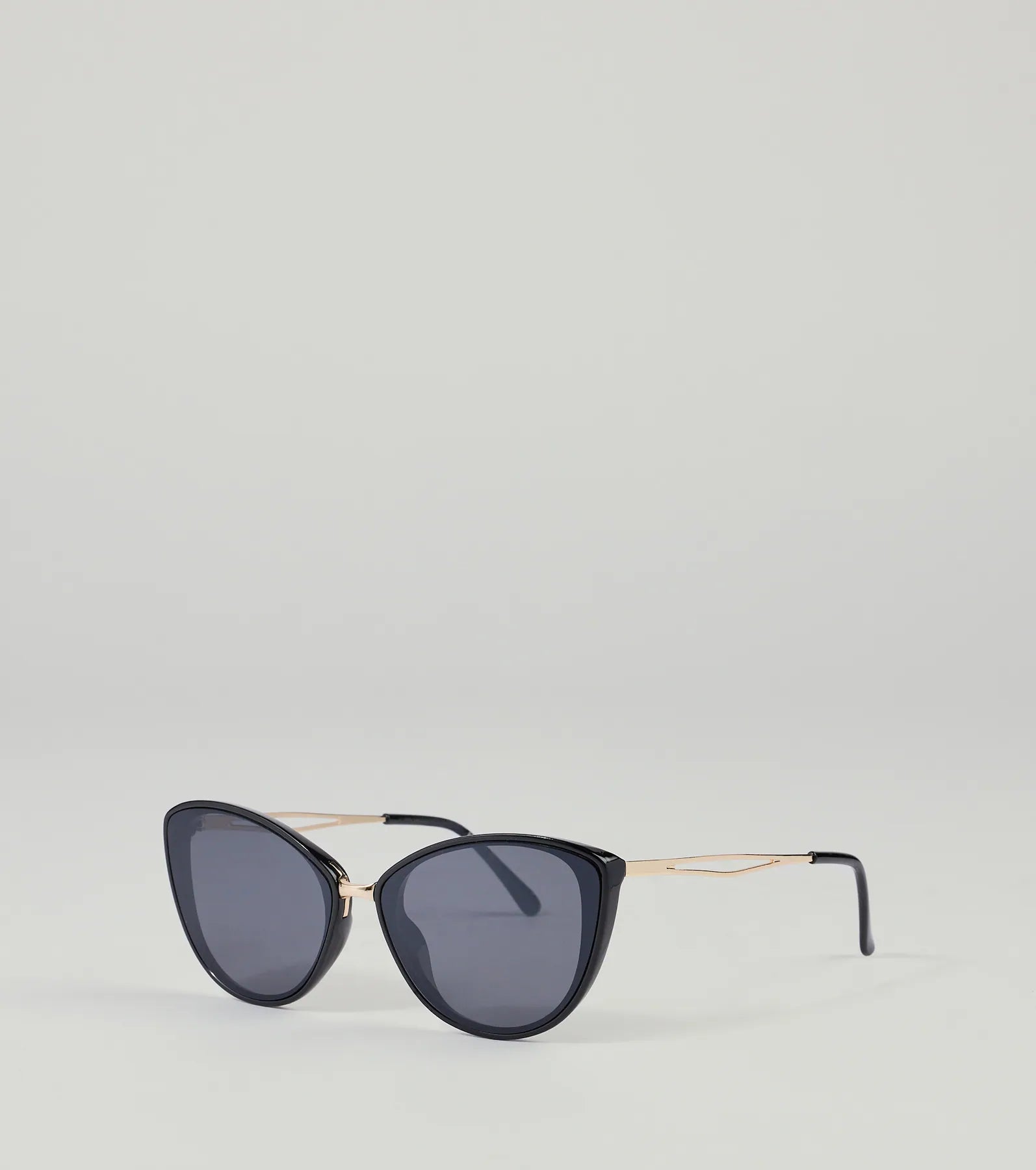 Chic Factor Oversized Sunglasses