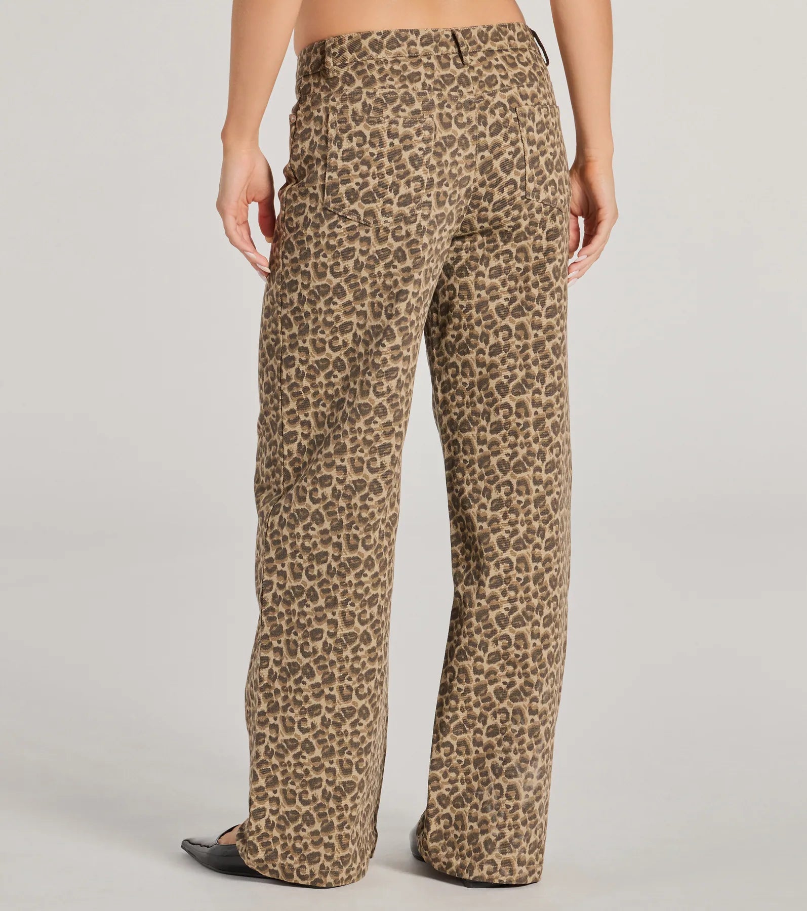 Wildly Chic Mid-Rise Leopard Print Baggy Pants